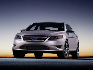 Ford Taurus, commercial