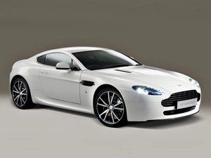 White, Aston Martin, V8 Vantage