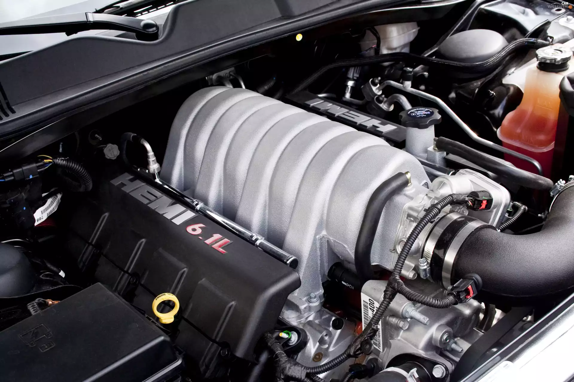 6.1, Dodge Challenger, Engine