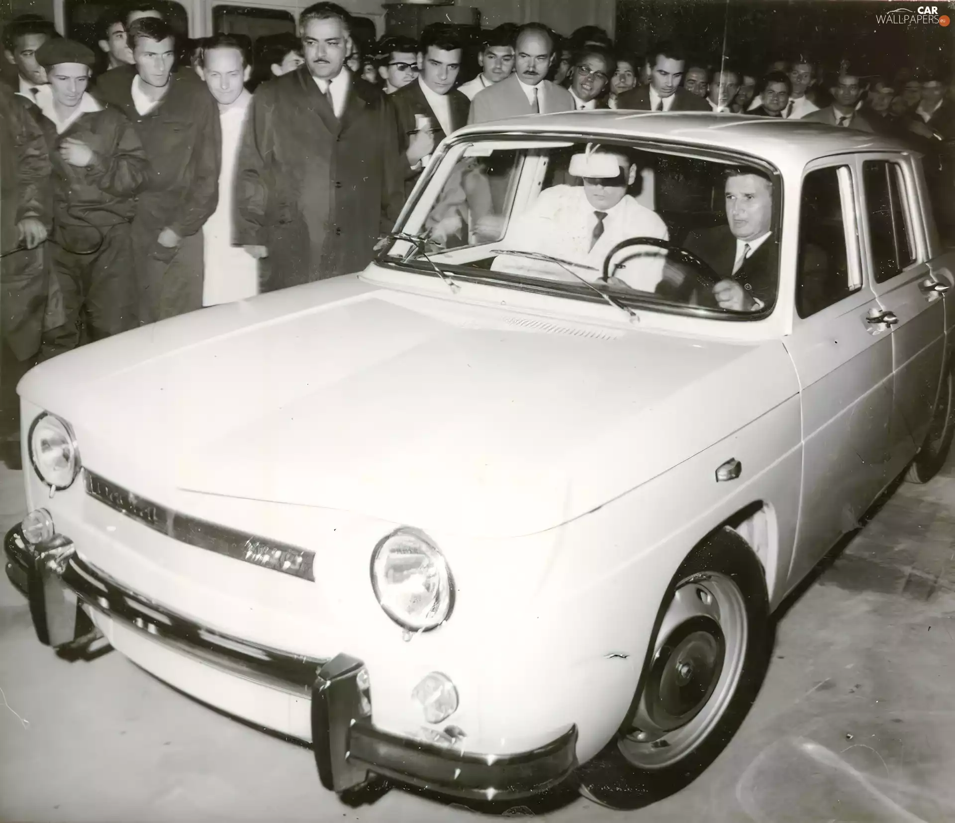presentation, Historical, Dacia 1100