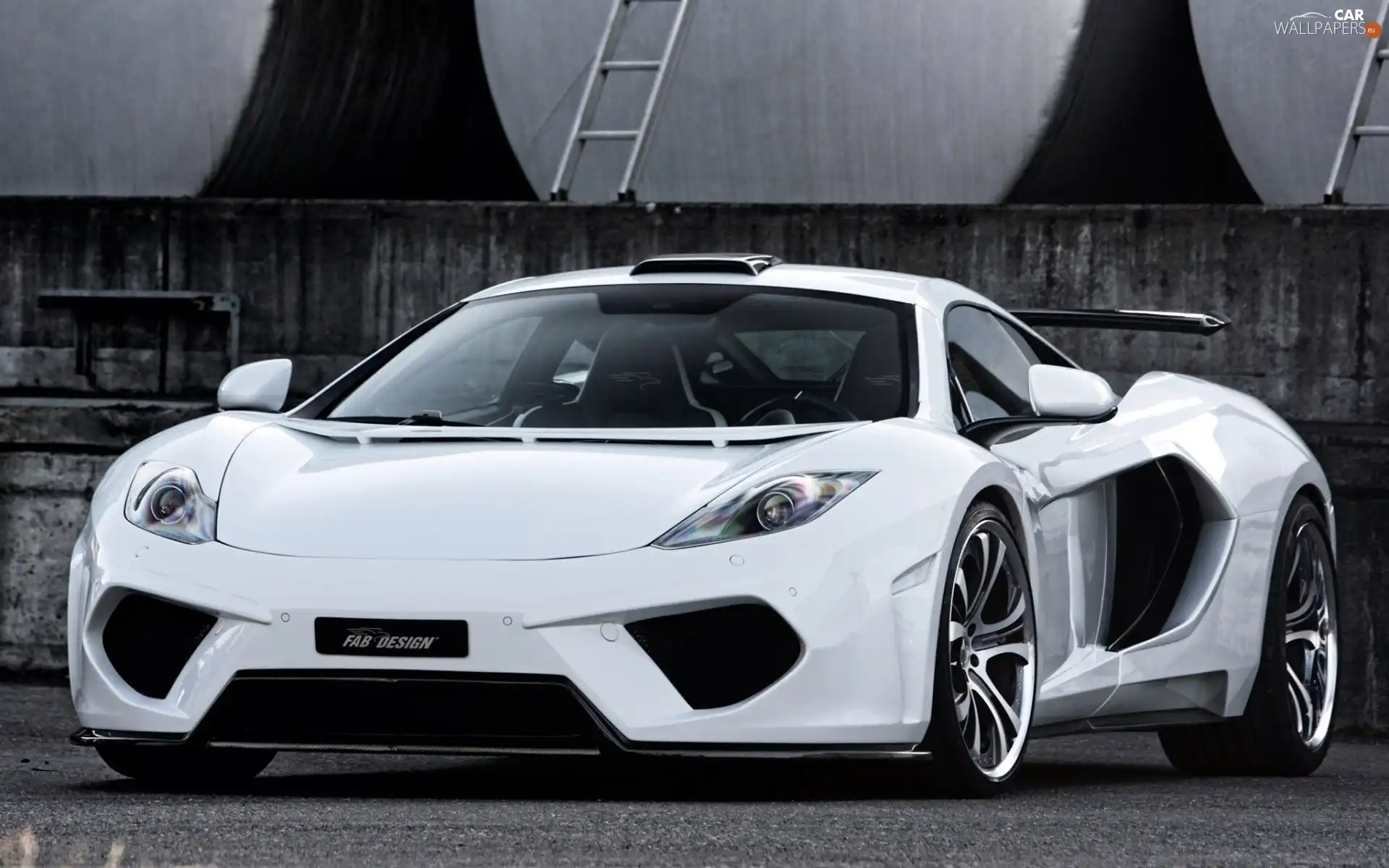 McLaren, MP4-12C