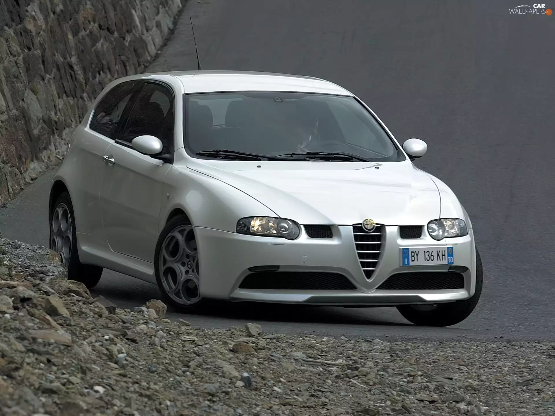 White, Alfa Romeo 147