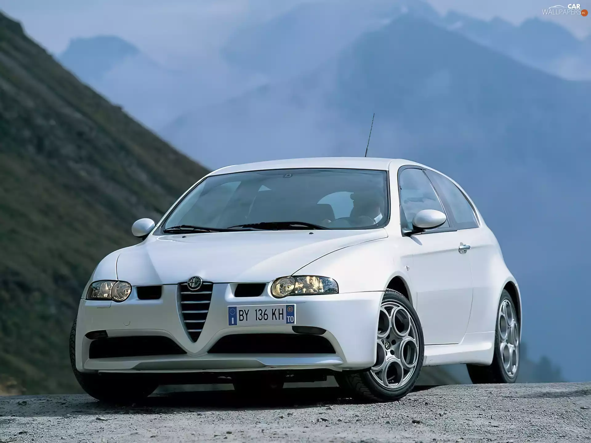 White, Alfa Romeo 147