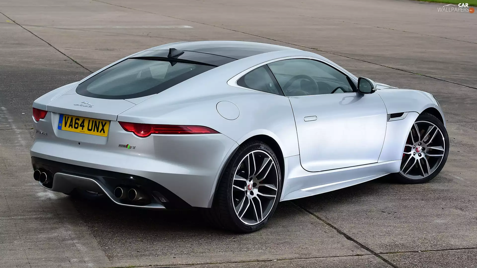 Jaguar F-Type, 2014