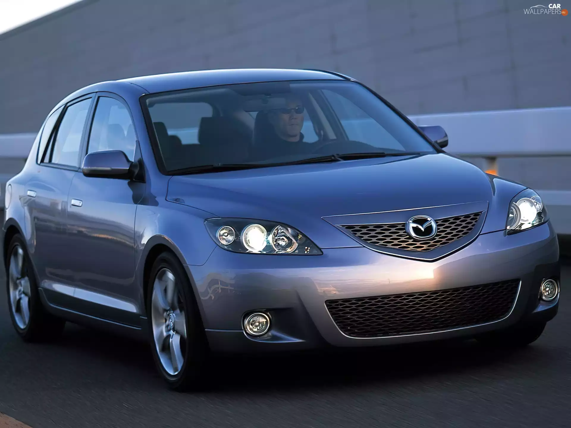 Toyota Silver, Mazda 3