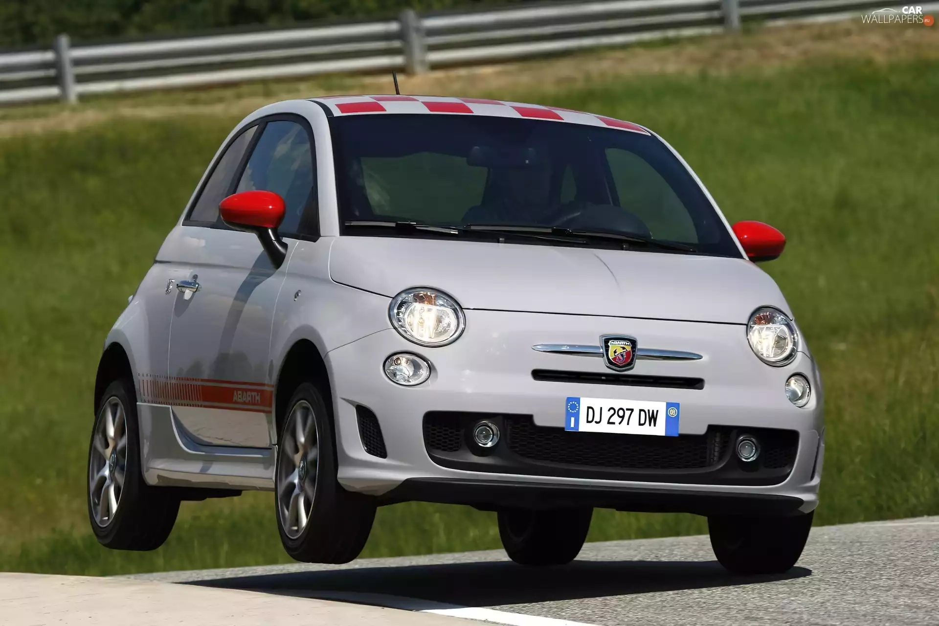 Abarth 500, sharp, turn, wheel