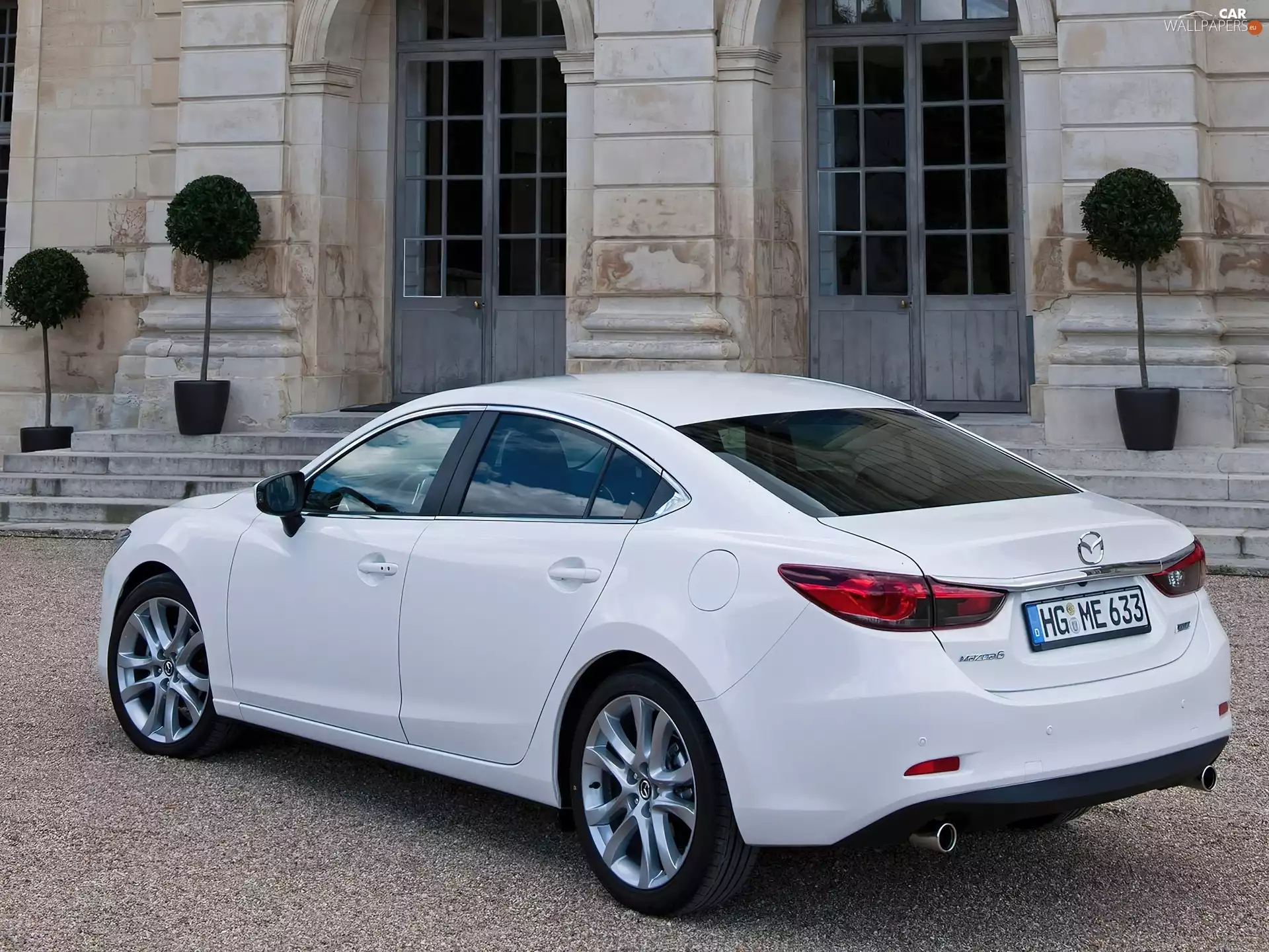 House, White, Mazda 6