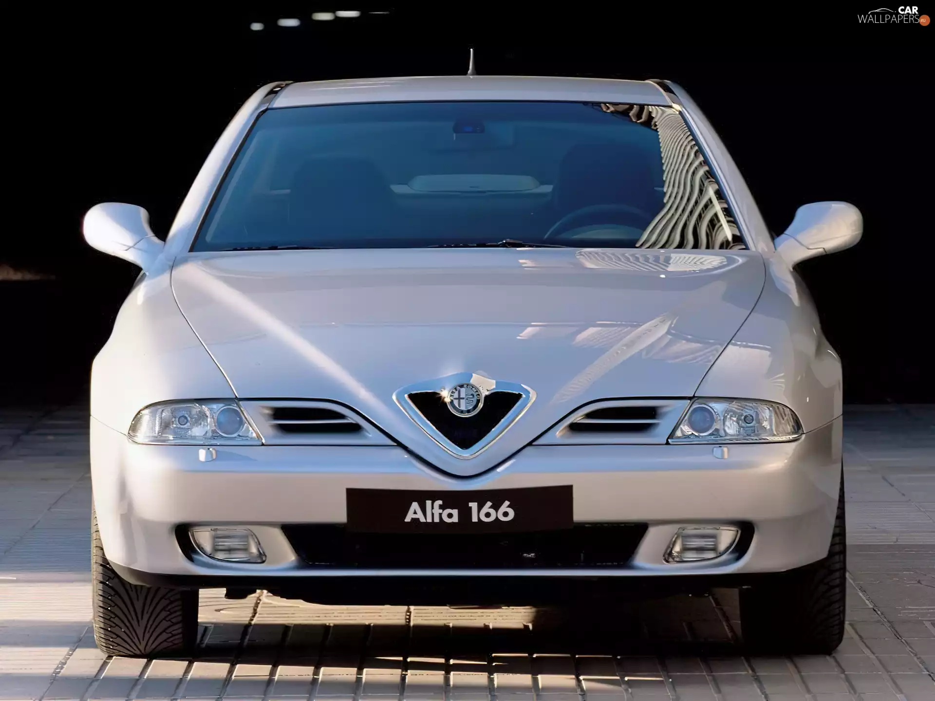 Alfa Romeo 166
