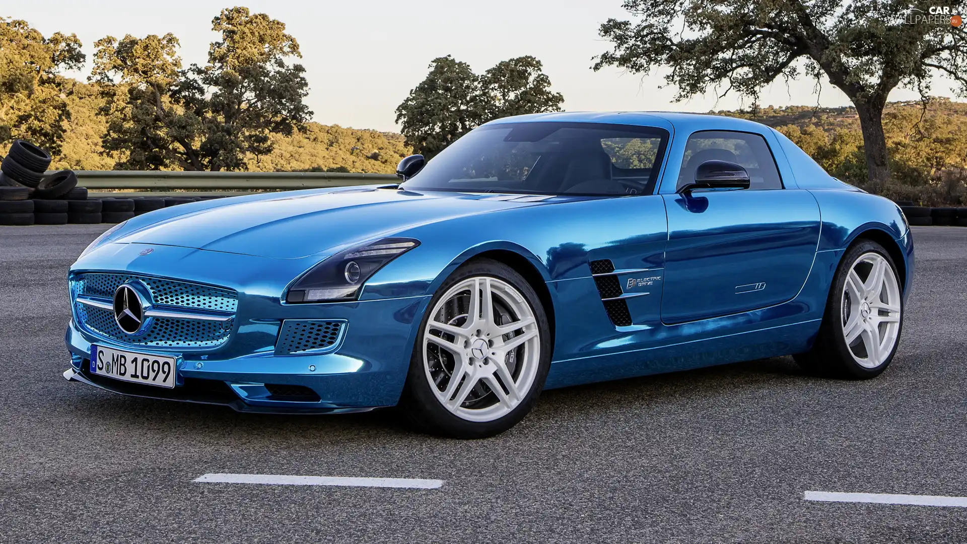 Mercedes-Benz SLS AMG