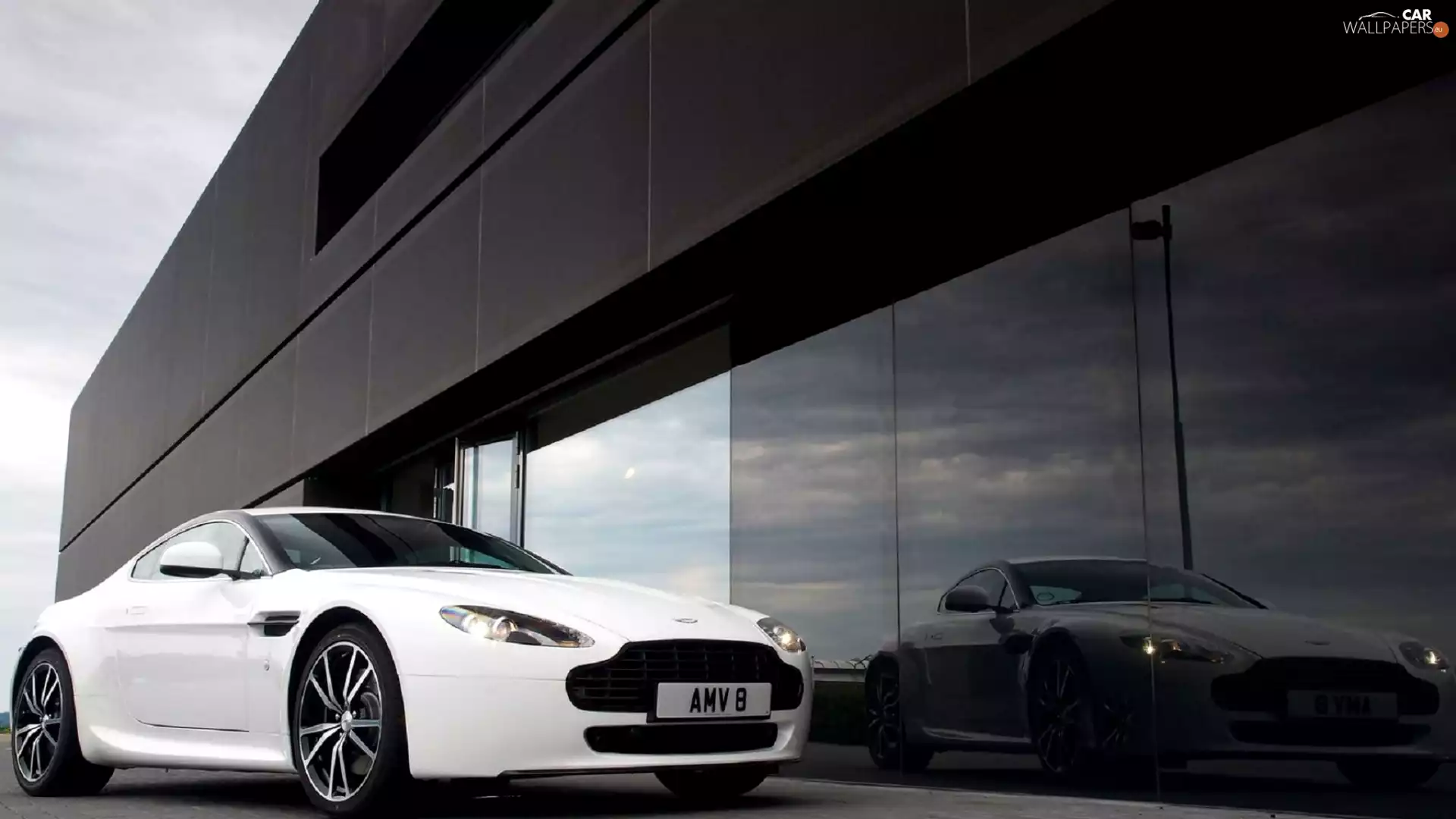 White, Aston Martin V8 Vantage