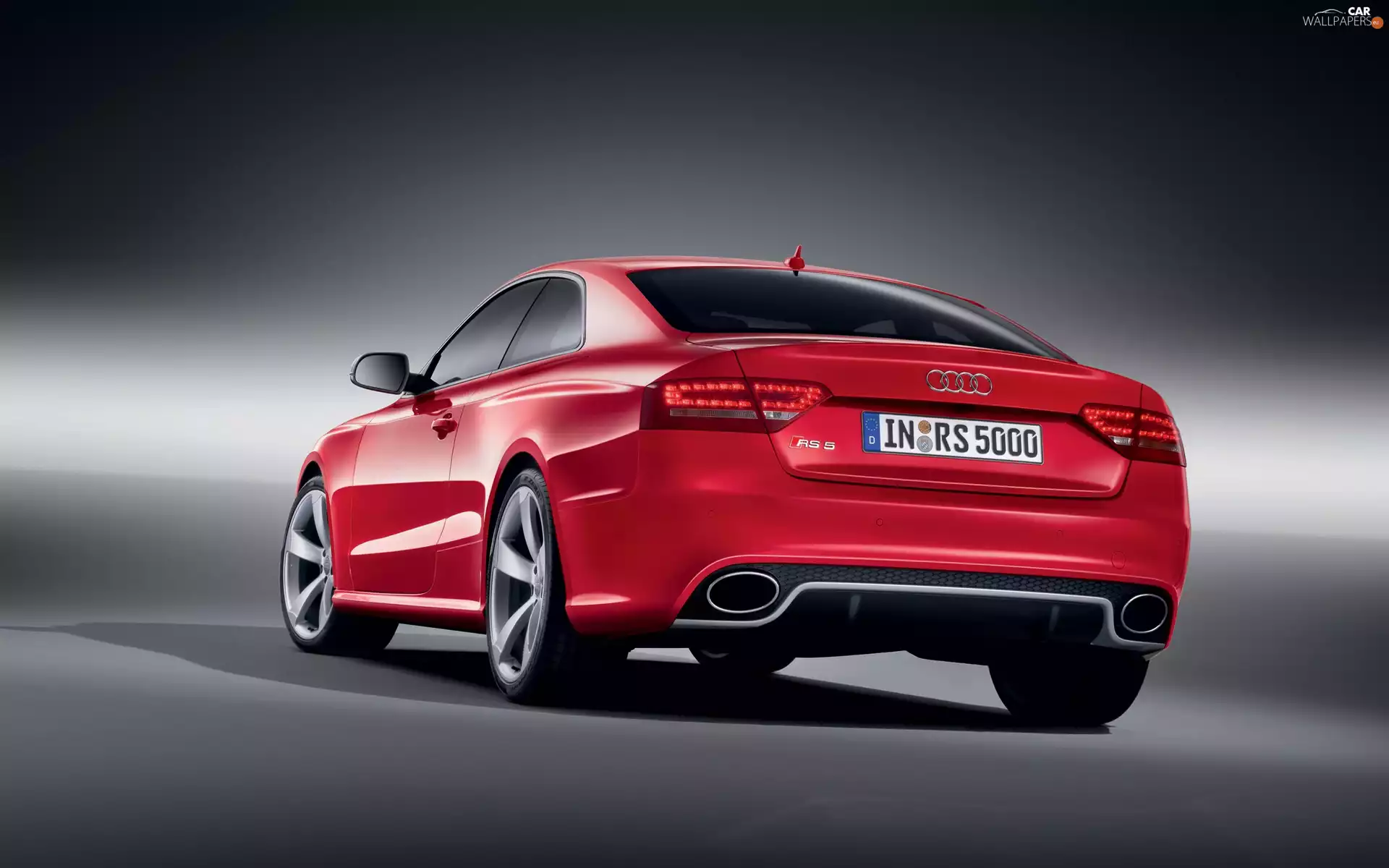 Audi RS5, Automobile