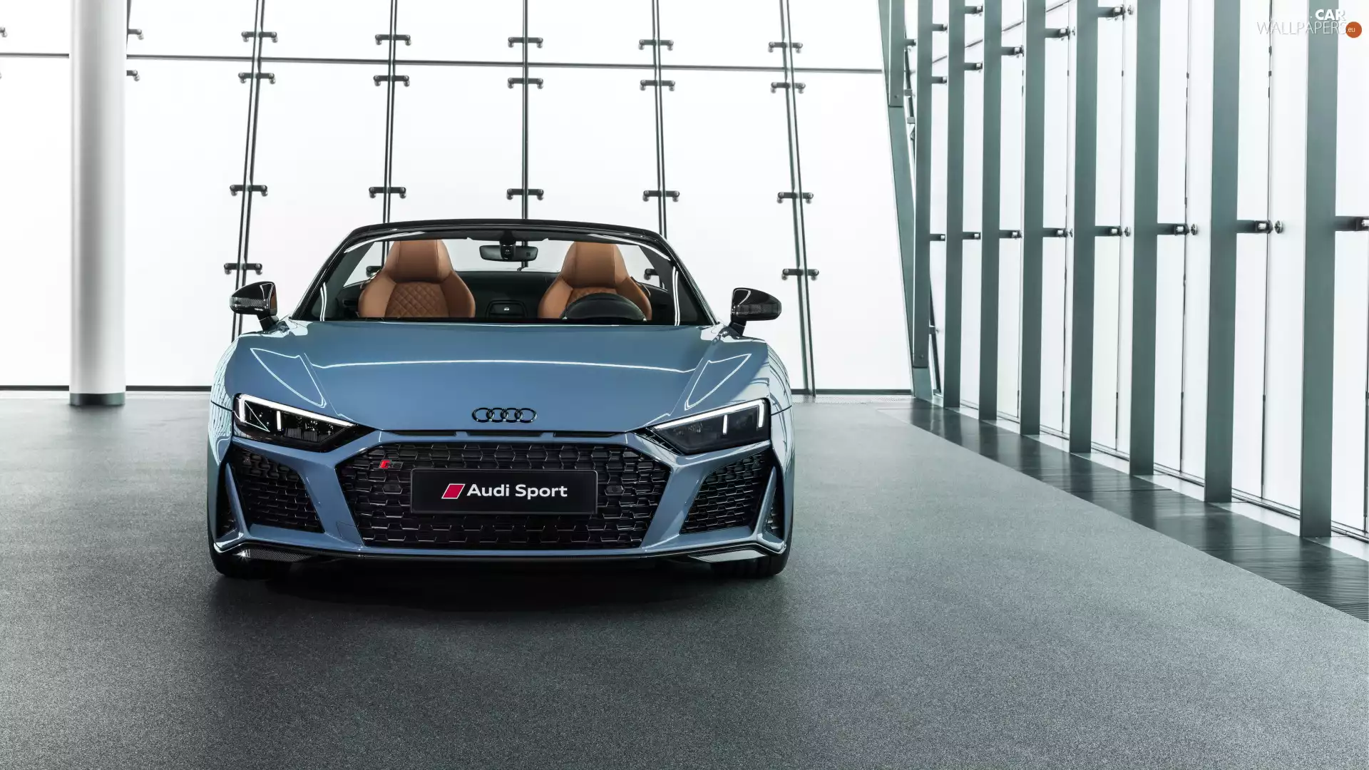 Audi R8, Front