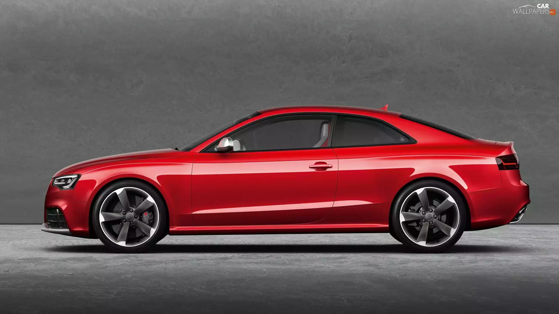 Audi, Street. Lanterns