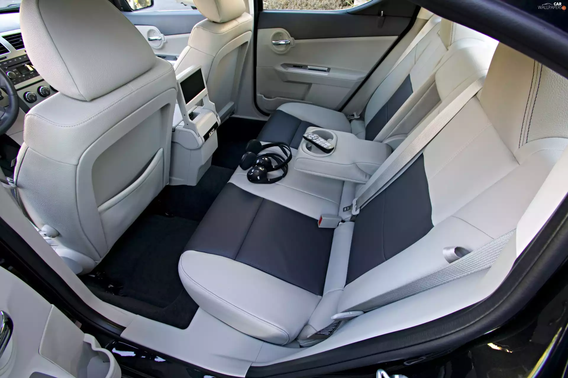 Dodge Avenger, Back, Multimedia, Sofa