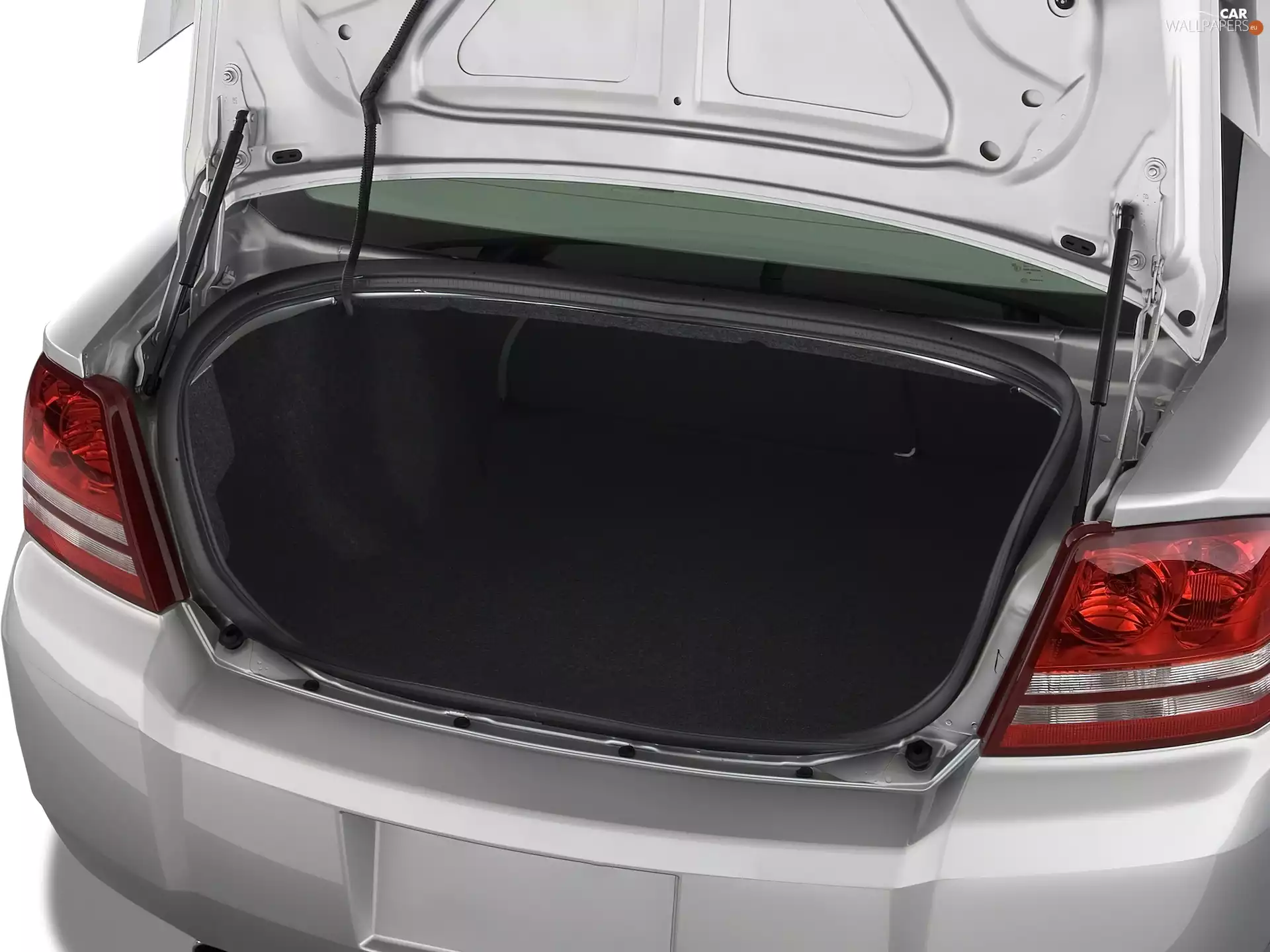 Dodge Avenger, loading, bumper, sill