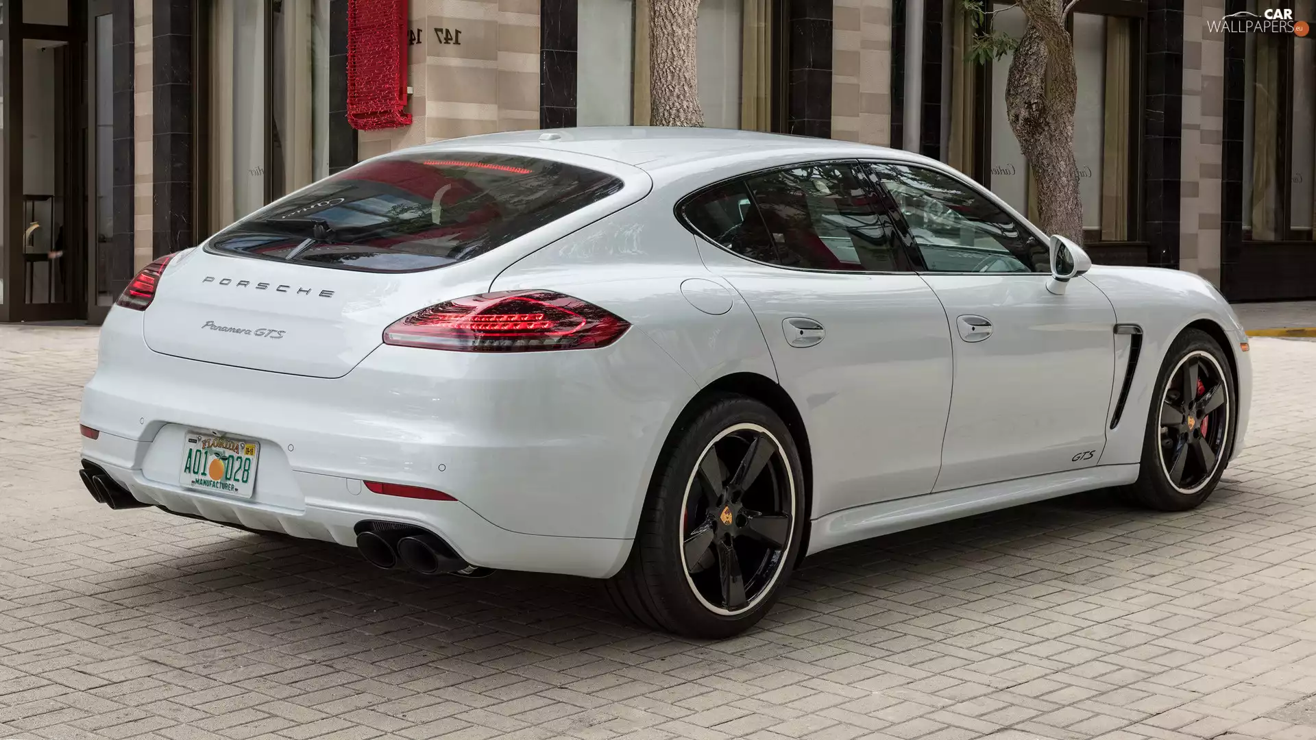 Porsche Panamera GTS, Back