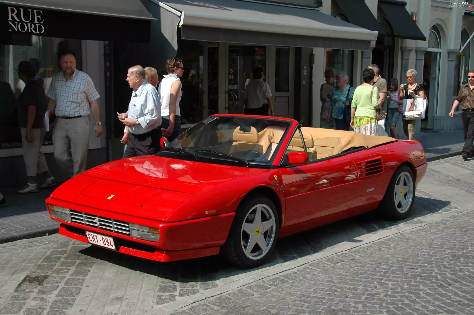 interior, Ferrari Mondial, beige