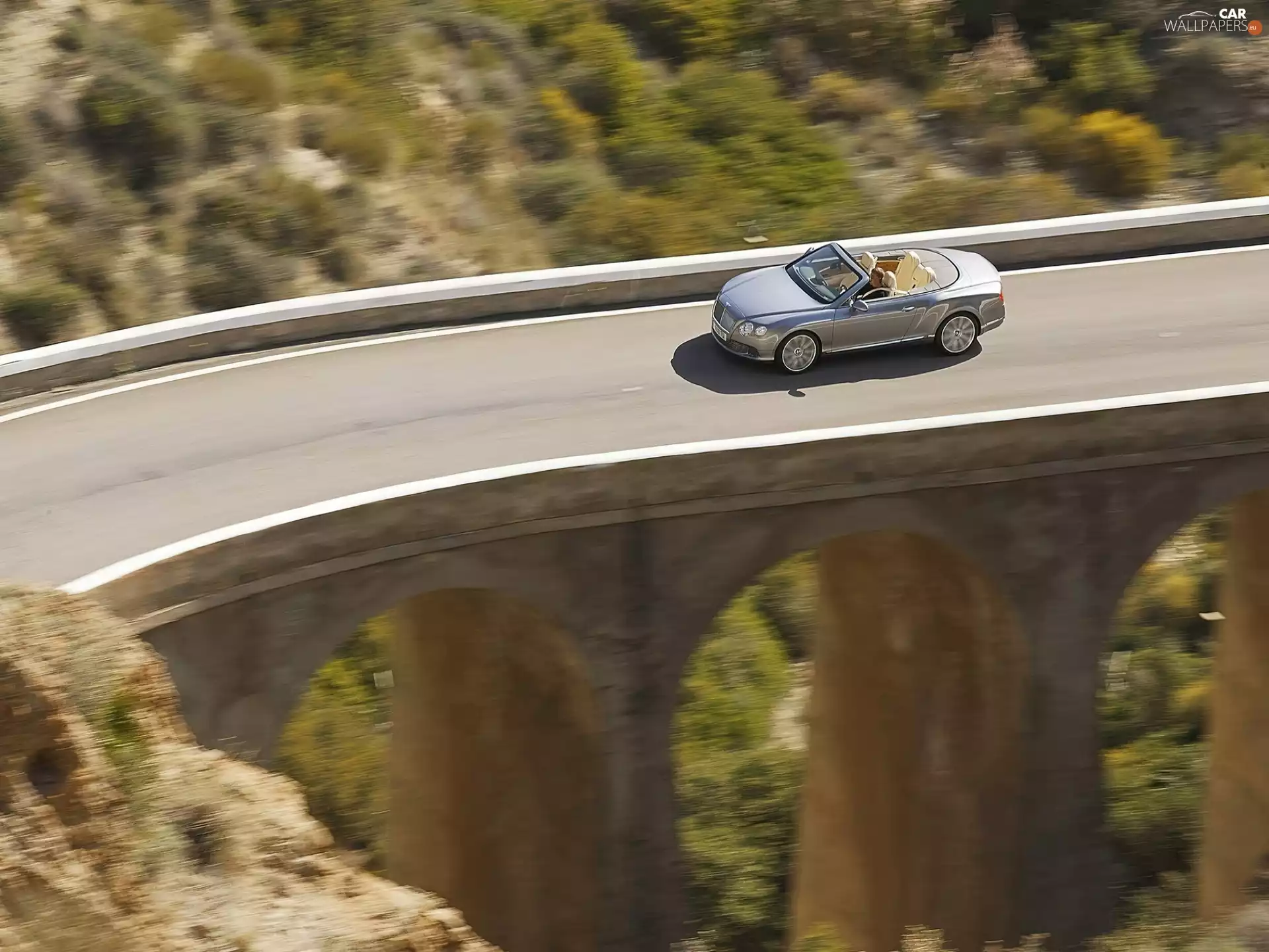 Bentley Continental, bridge