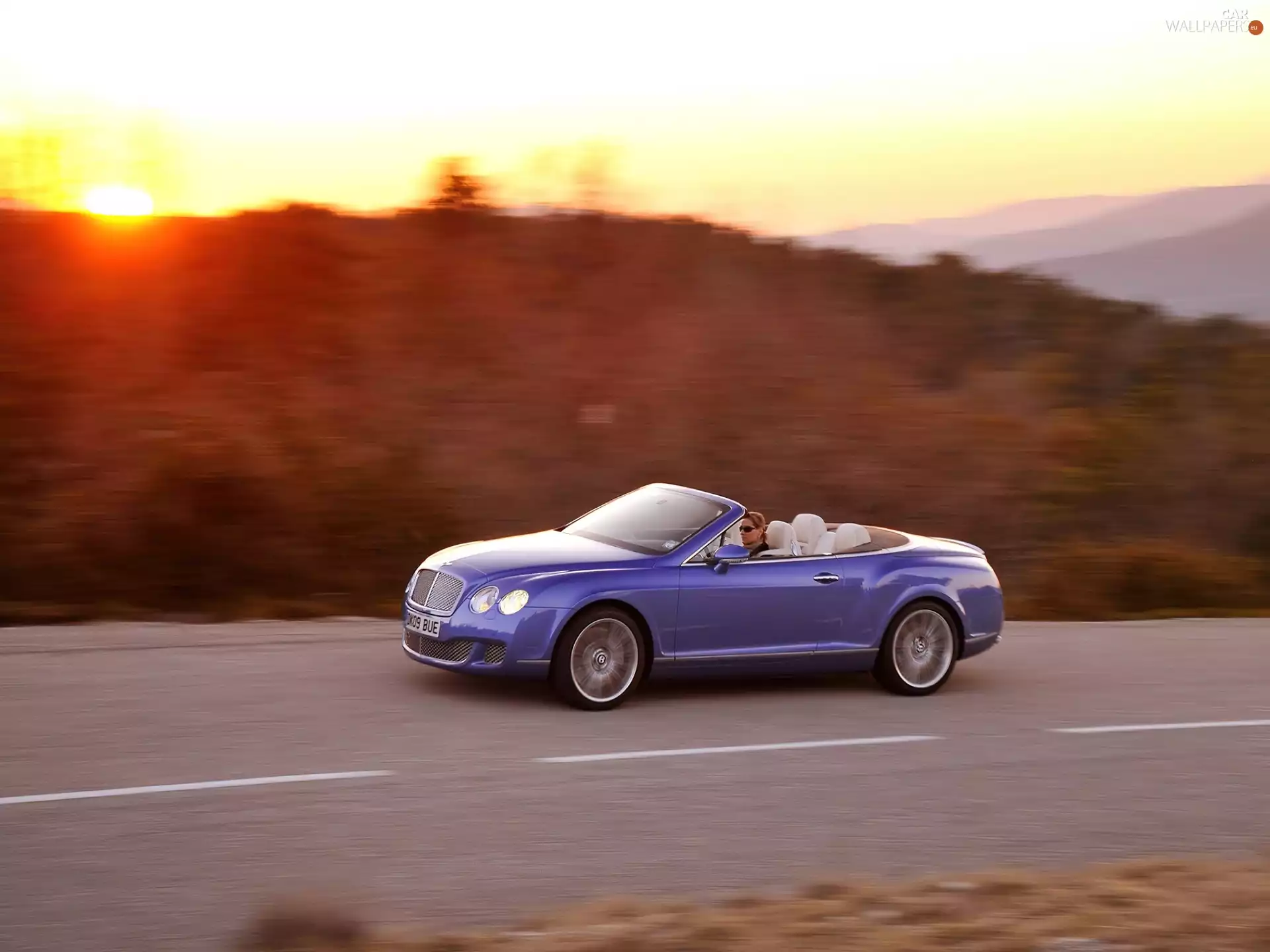 sun, Bentley Continental GTC, west