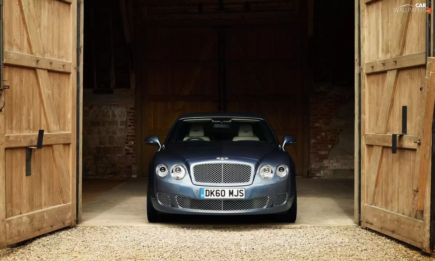 Bentley Continental, garage