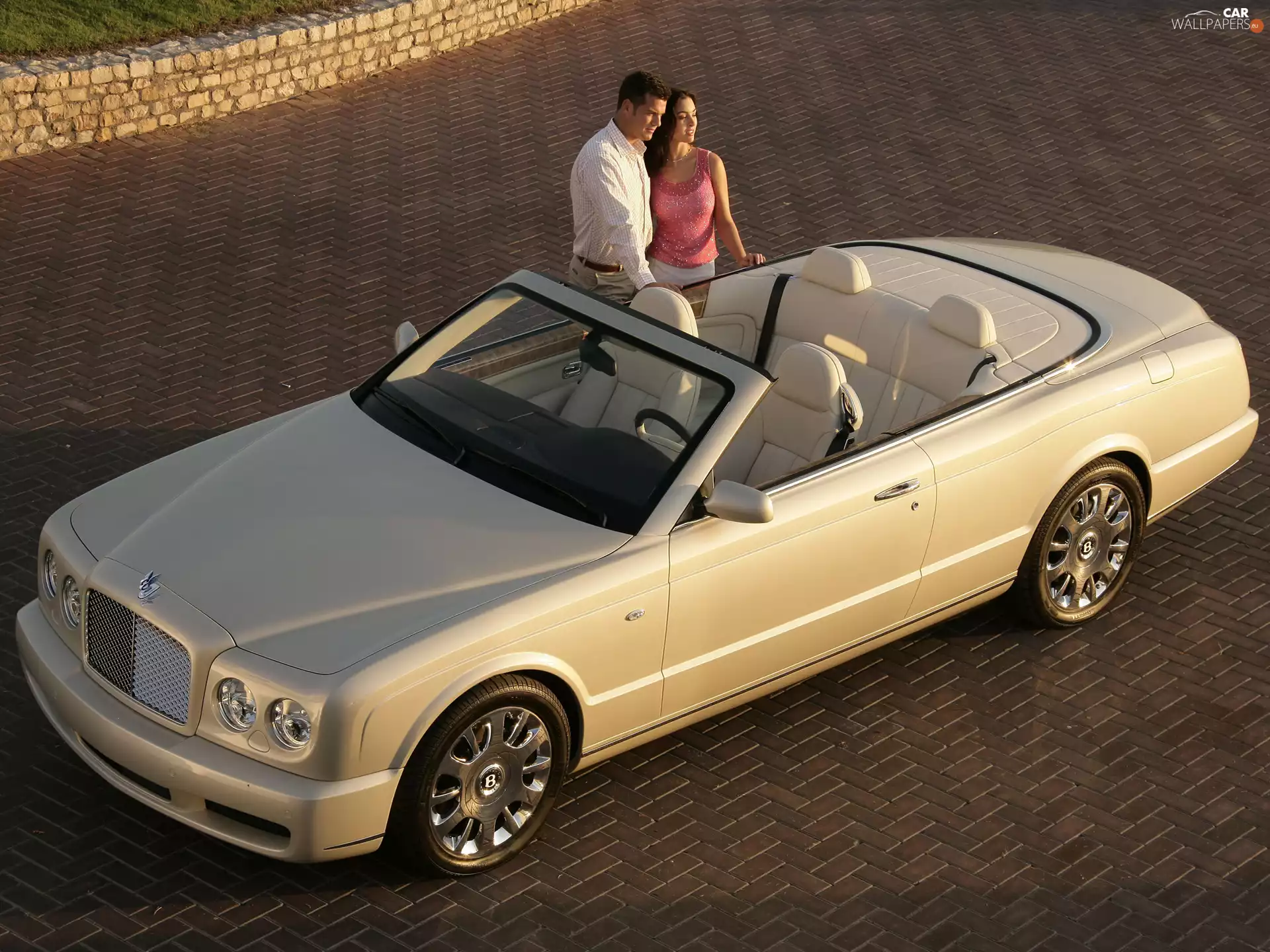 Bentley Azure, Steam