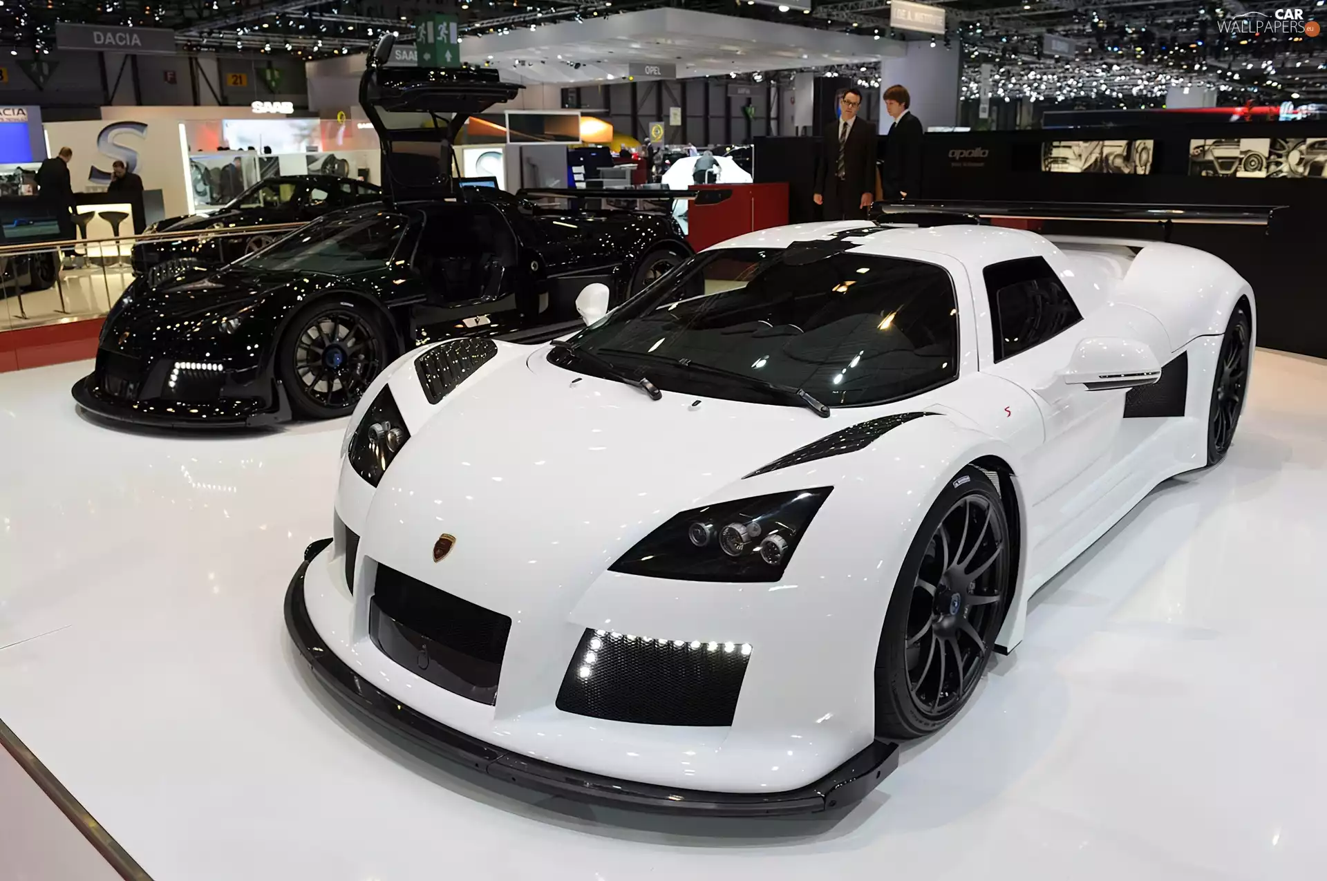 Gumpert Apollo, White, Black
