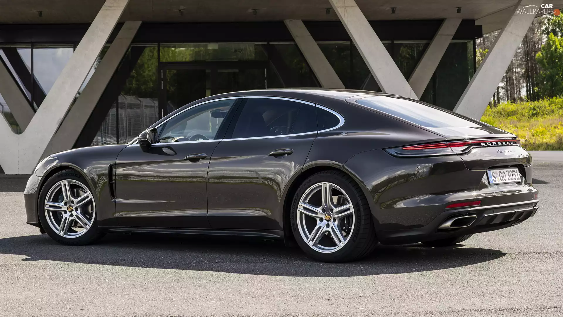 Black, Porsche Panamera