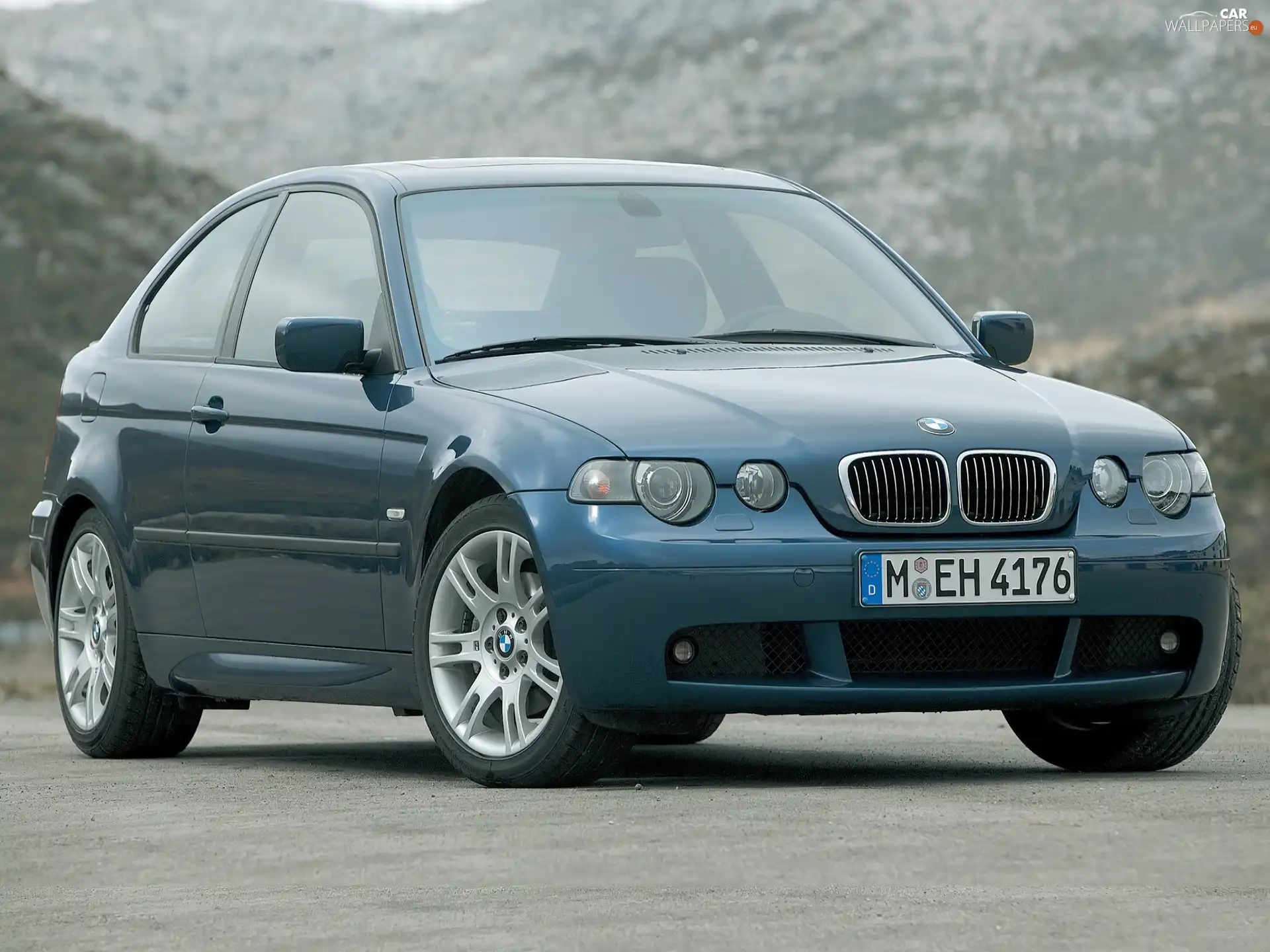 BMW 325ti, Compact