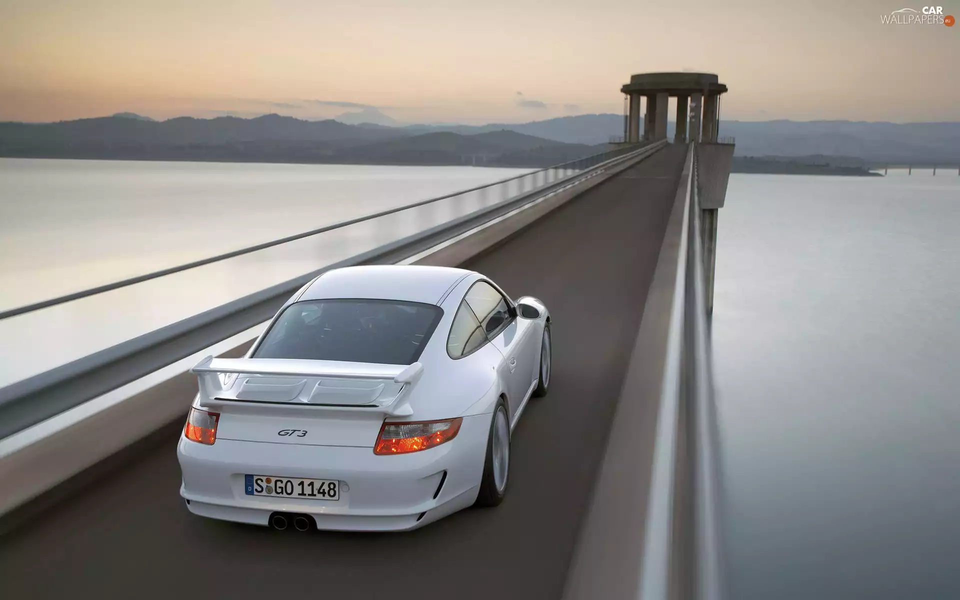 GT3 on the bridge