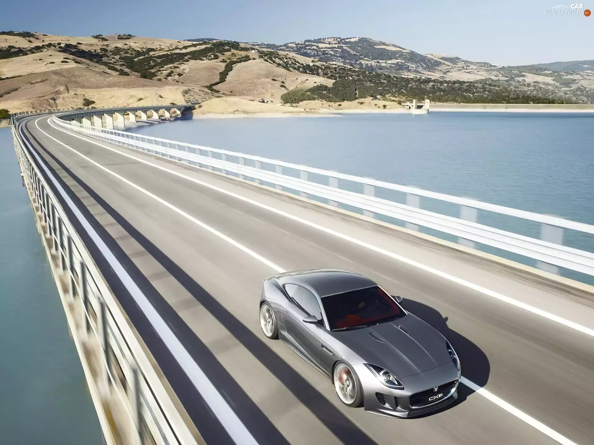 Jaguar C-X16, bridge