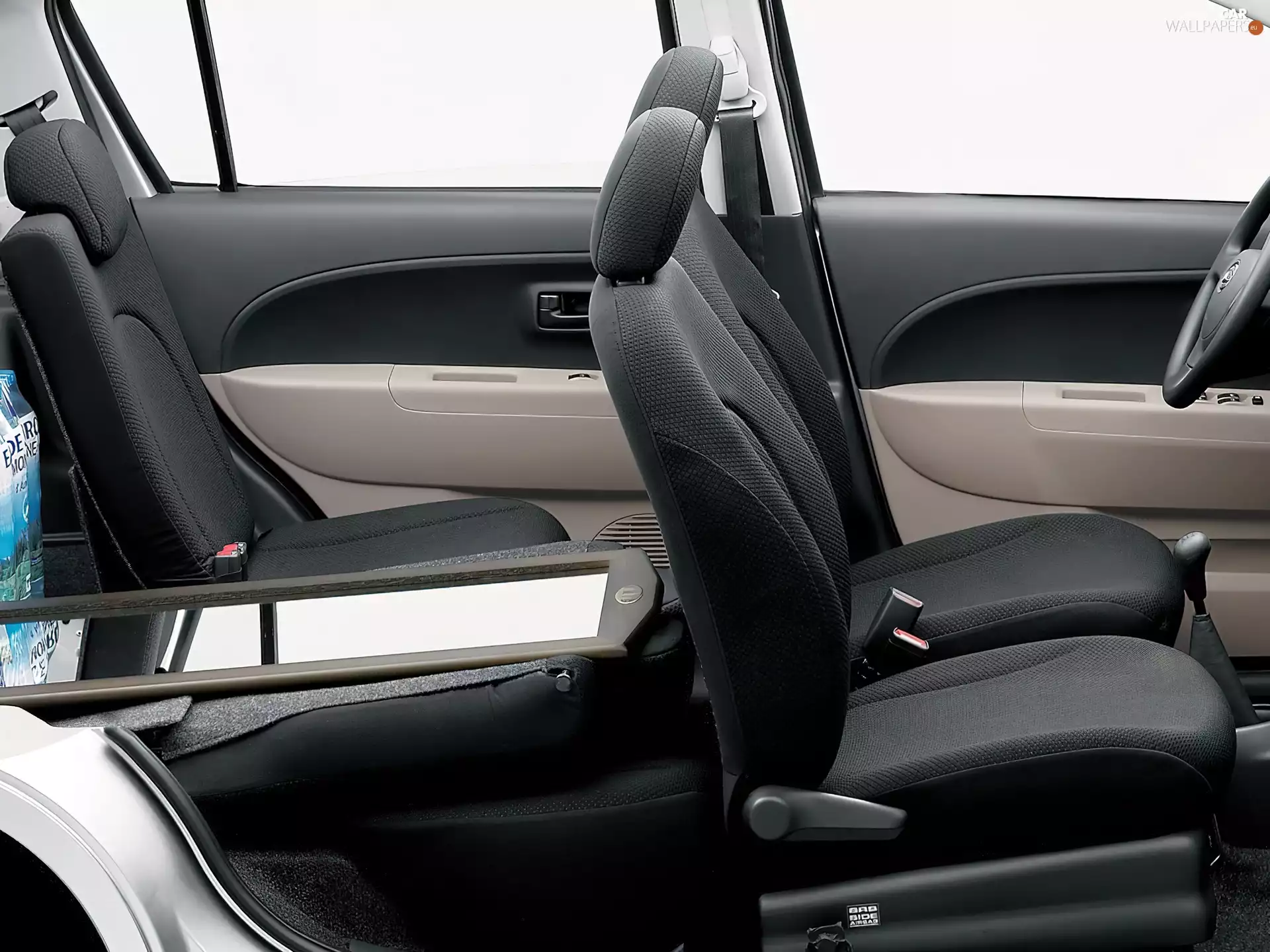 Carrier, Daihatsu Sirion, capacious