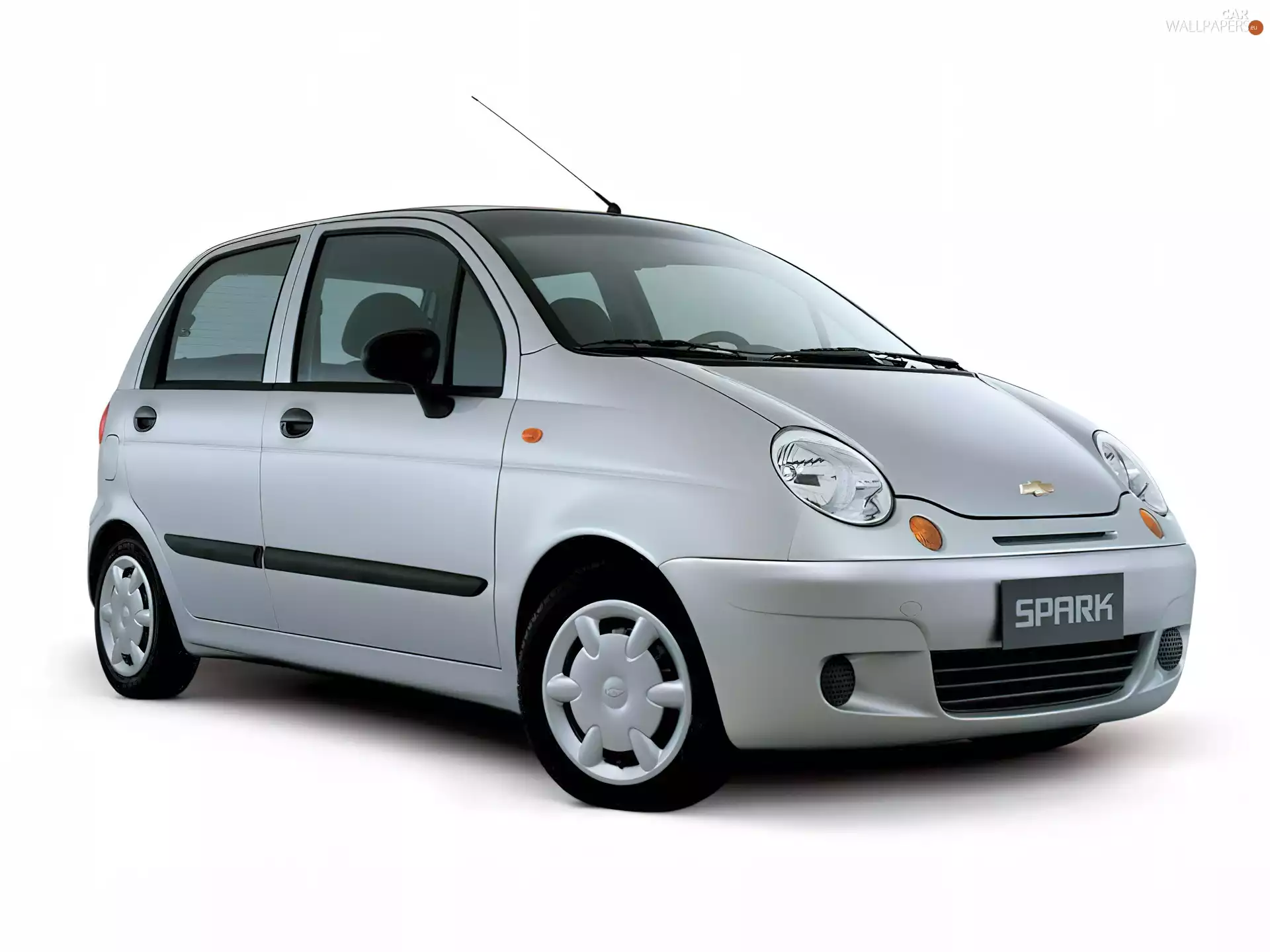 car caps, silver, Chevrolet Spark