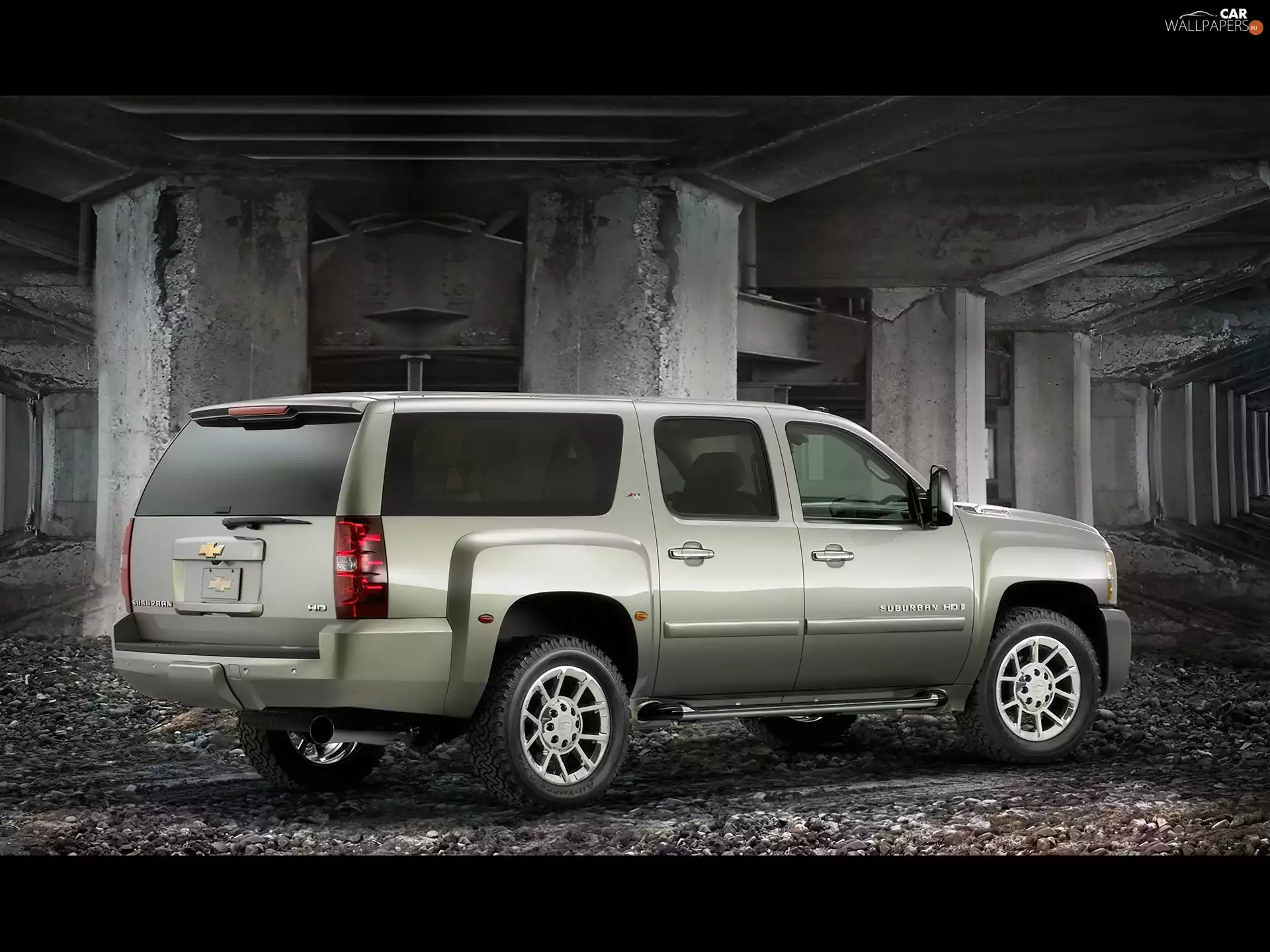 Chevrolet Suburban, commercial