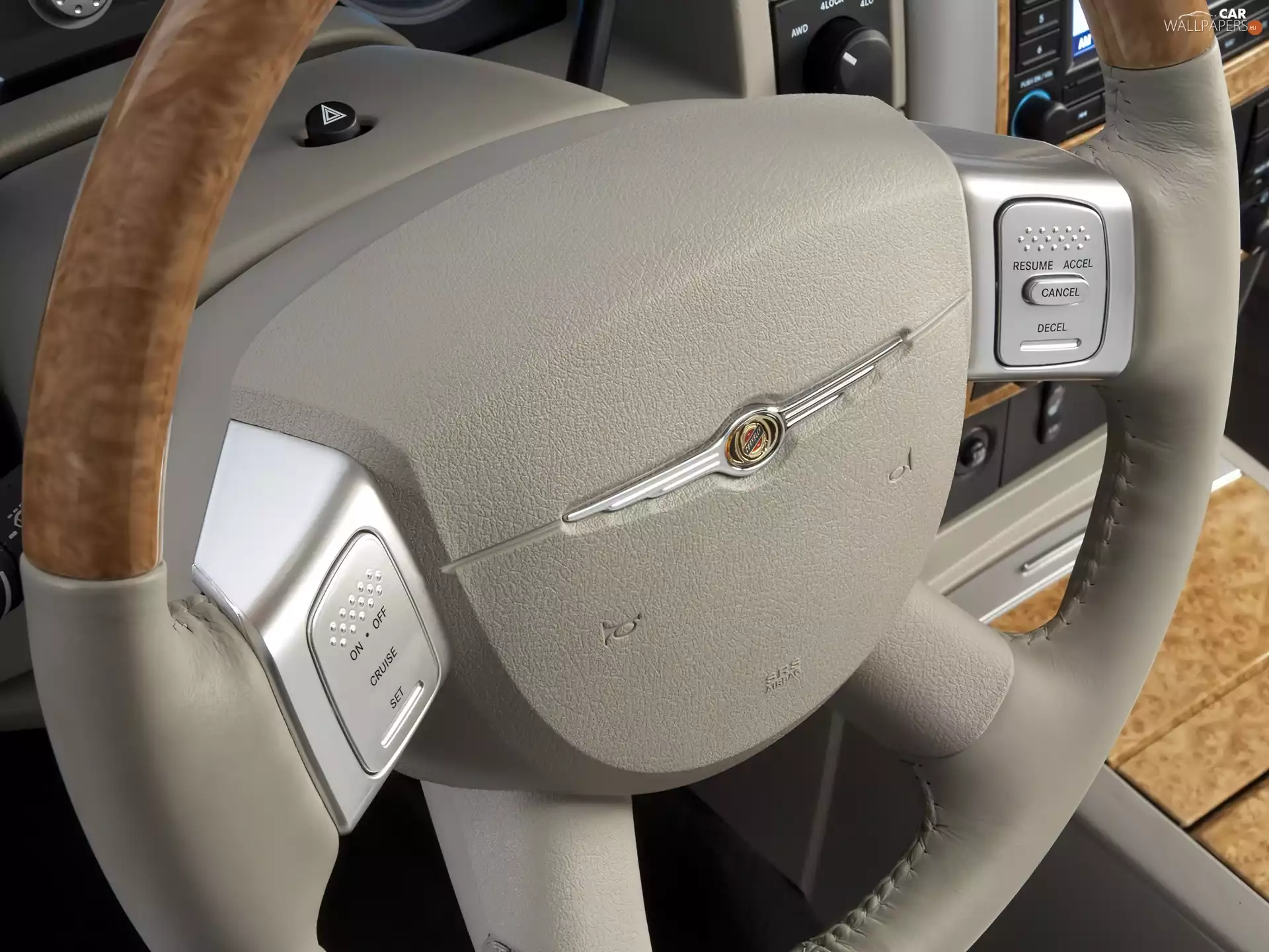 Chrysler Aspen, driver