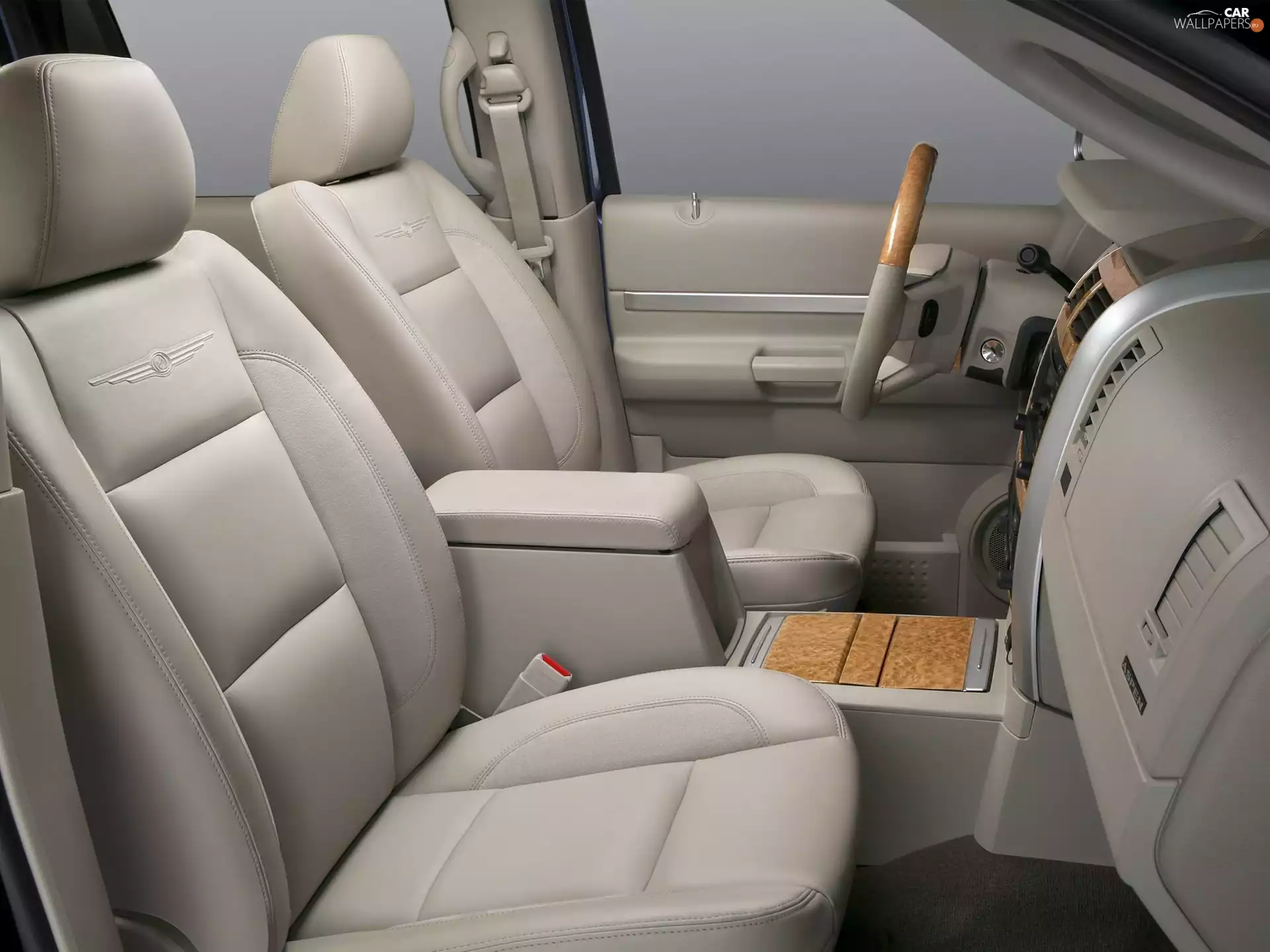 Chrysler Aspen, seats