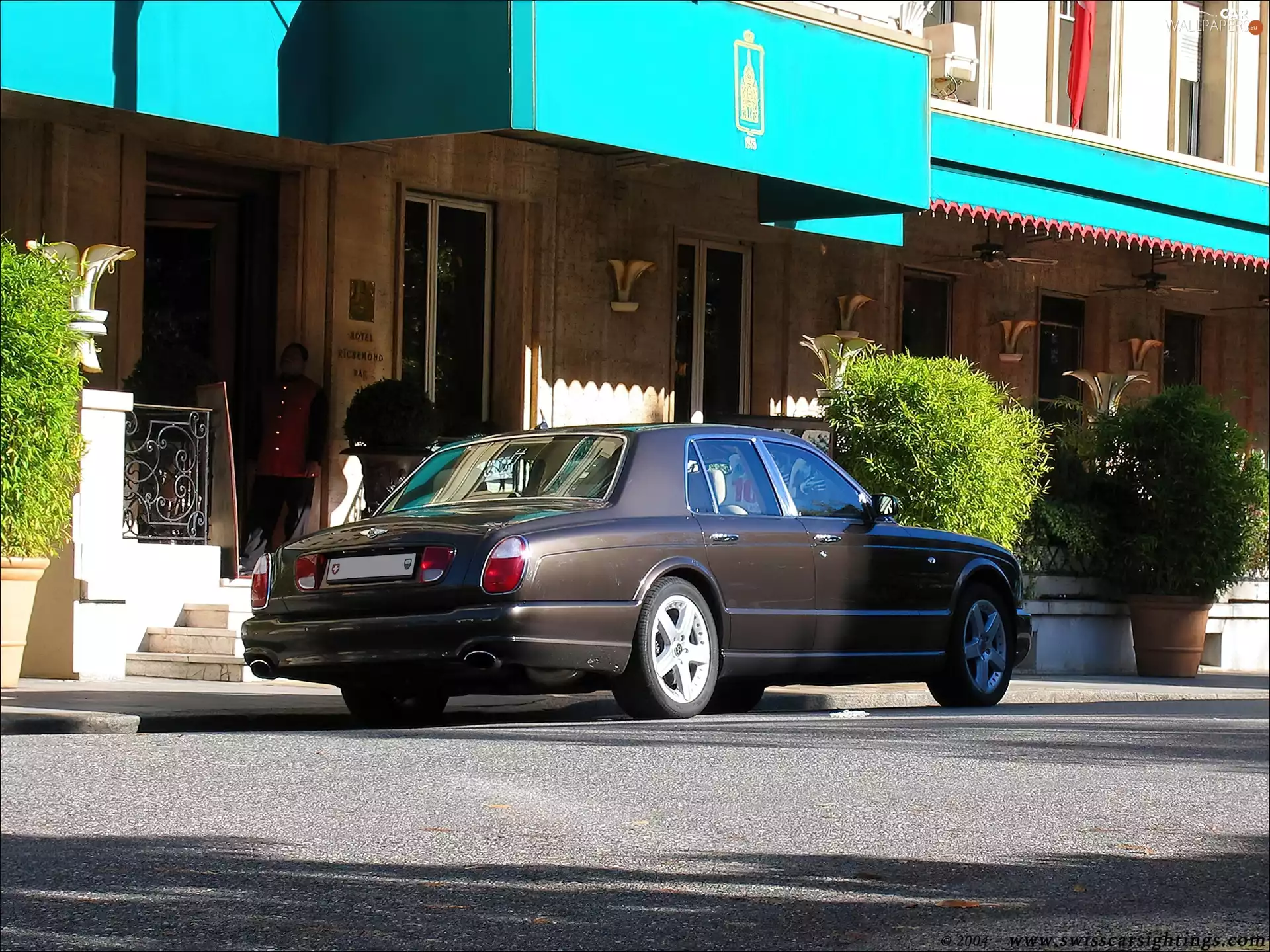 circle, Bentley, mirror