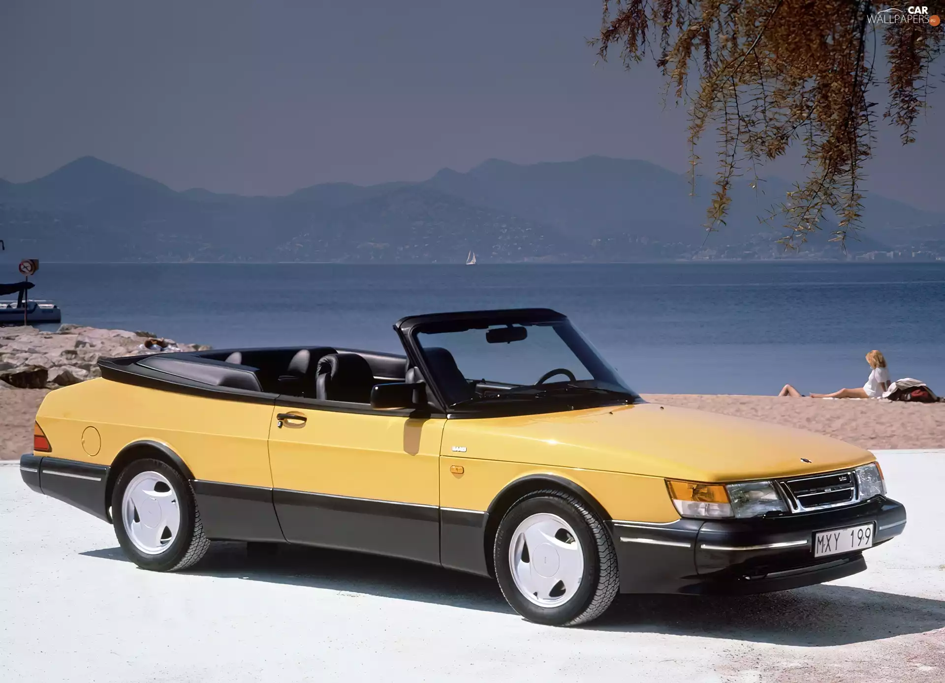 Yellow, Saab 900 Convertible
