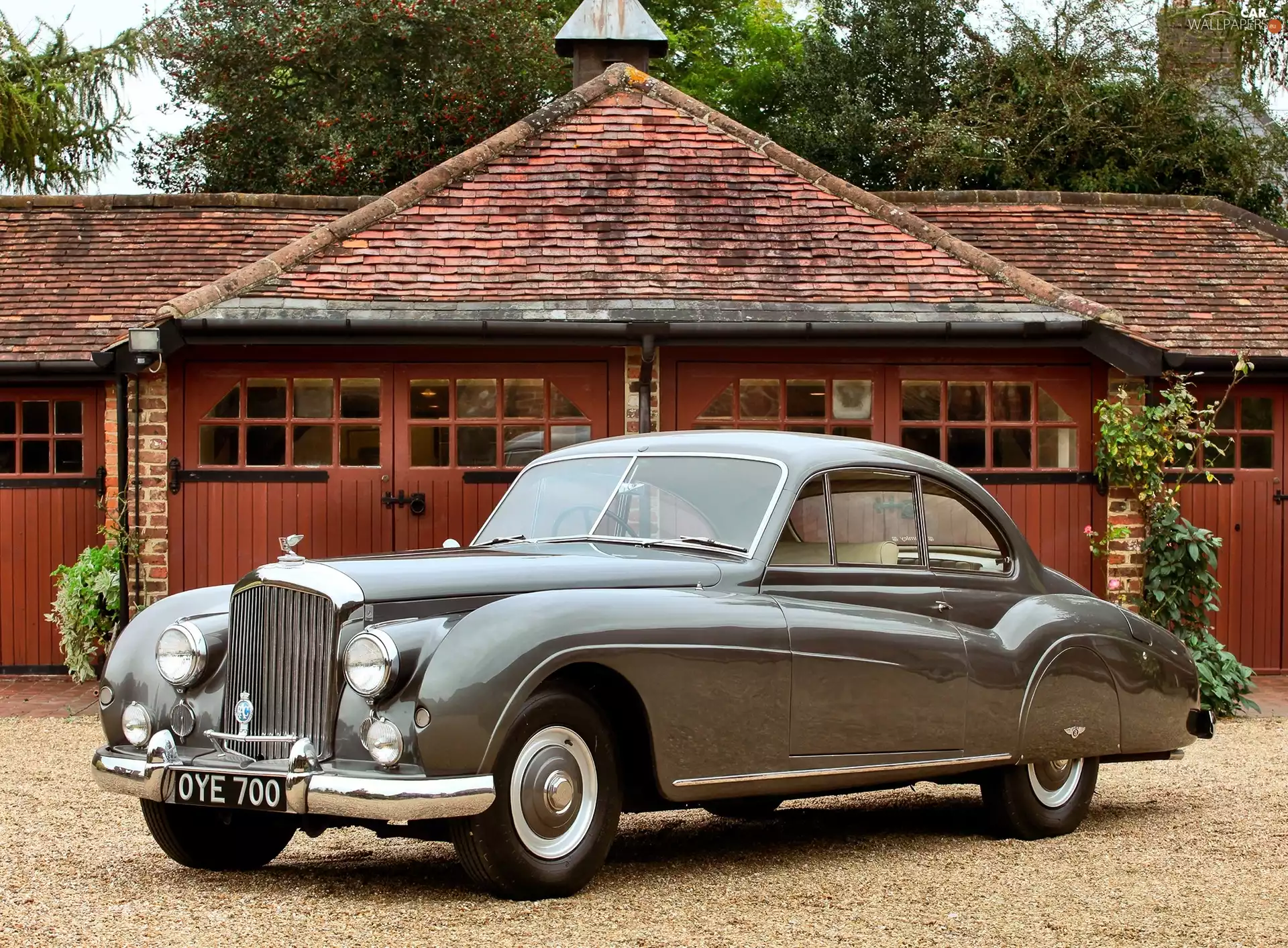 The historic car, Gray, Bentley R-Type Coupe
