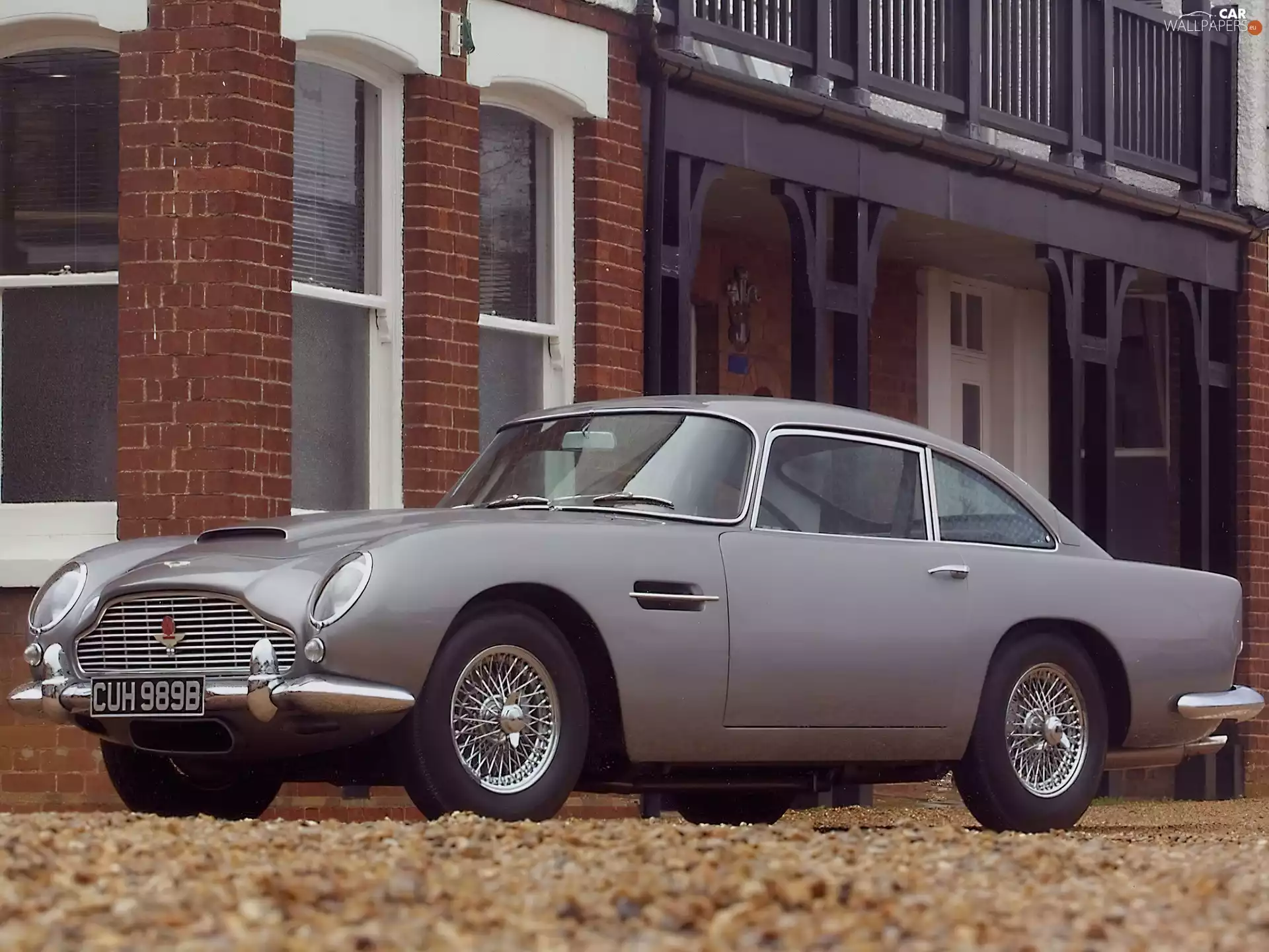 antique, Aston Martin DB5