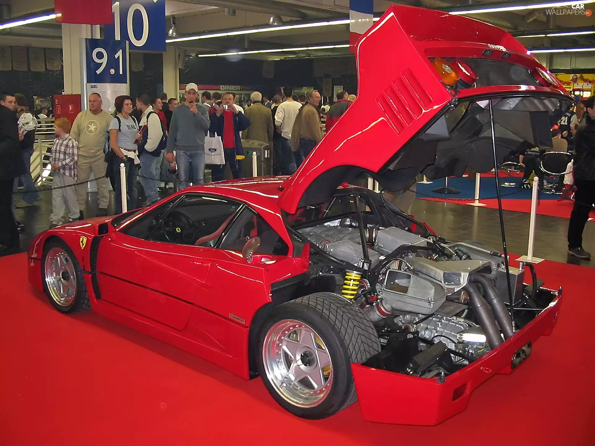 Engine, debut, Ferrari F 40