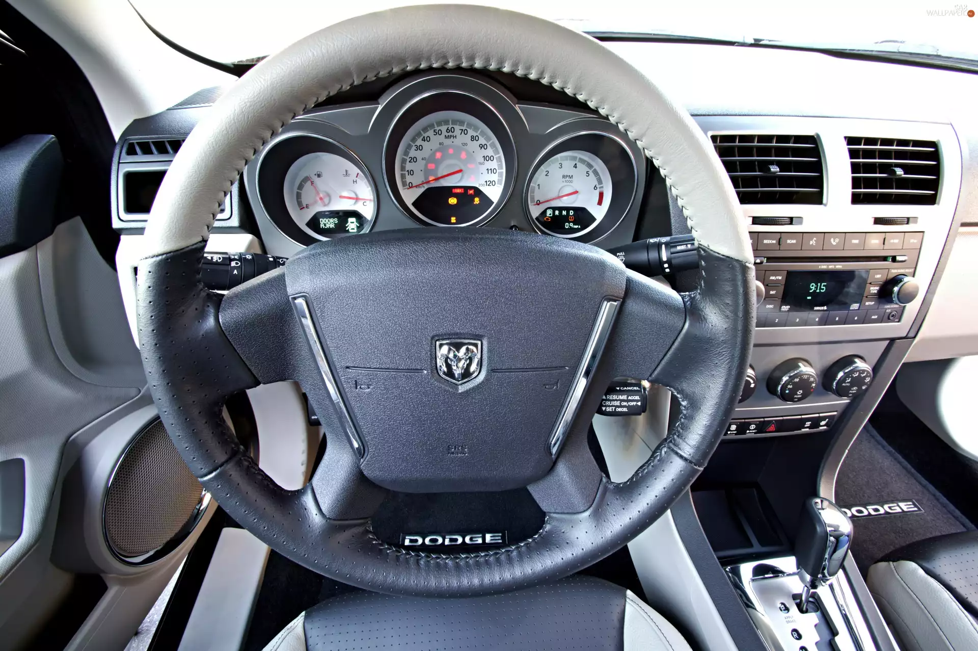 Dodge Avenger, driver