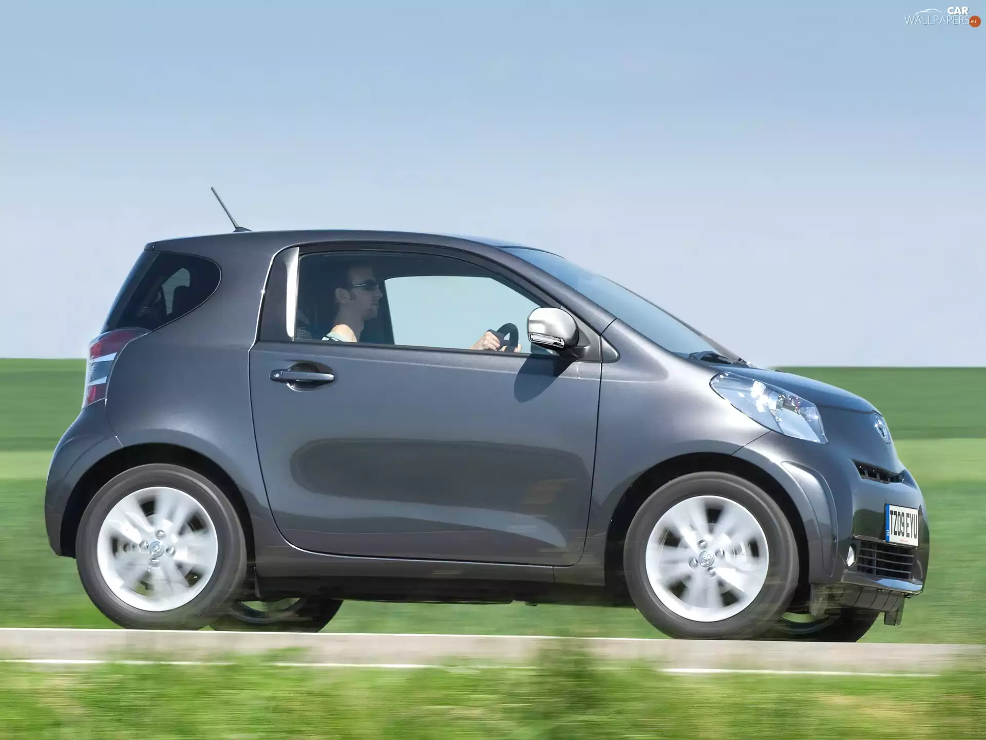 Mirrors, Toyota iQ, Doors