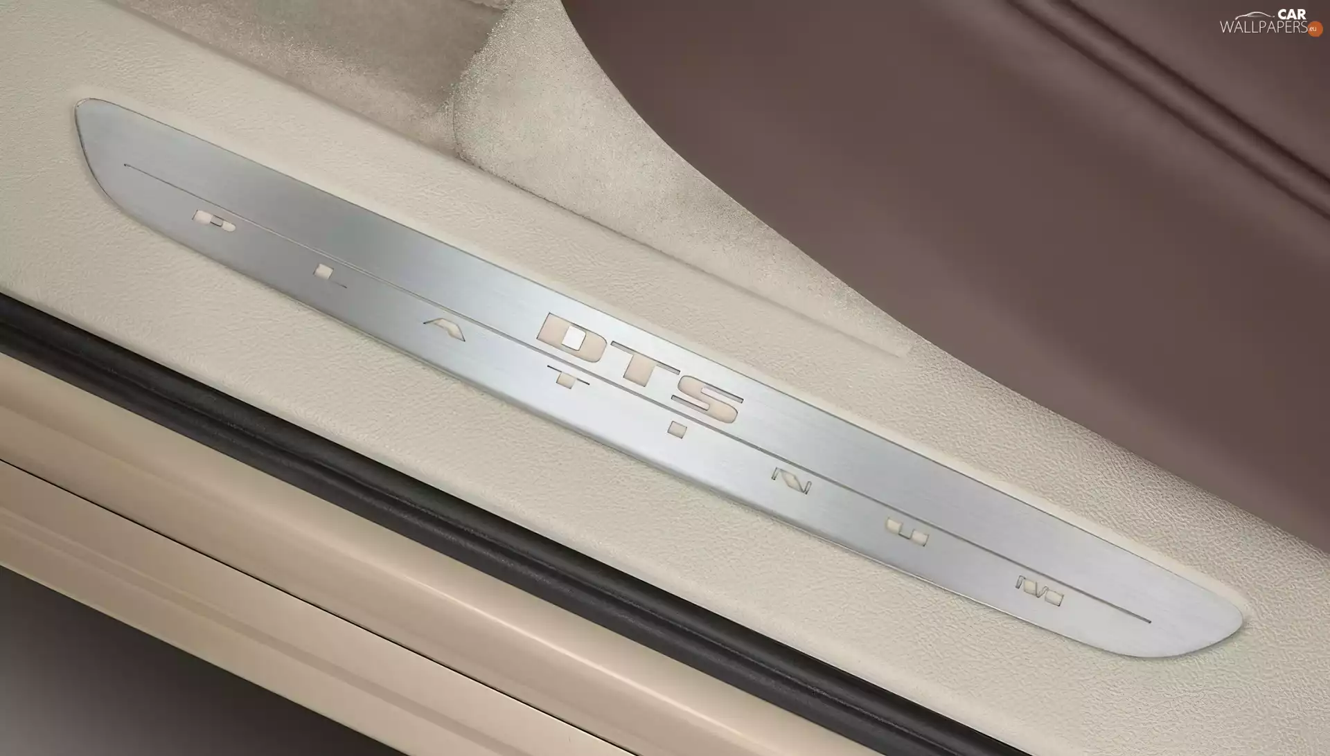 Cadillac DTS, fancy, sill, bar