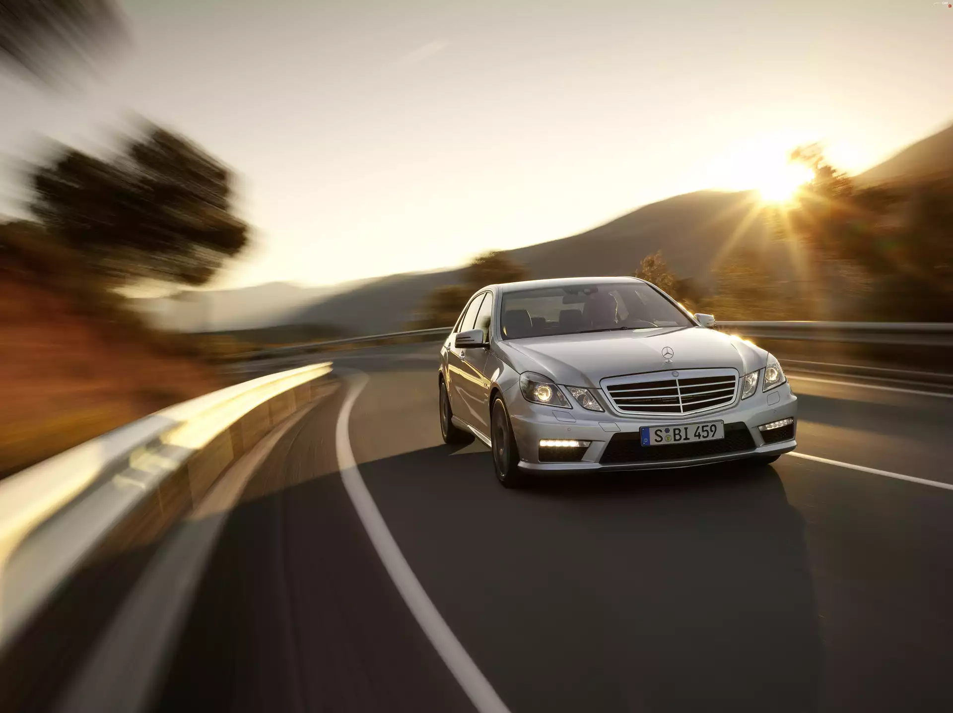 west, Mercedes Benz E 63, Way