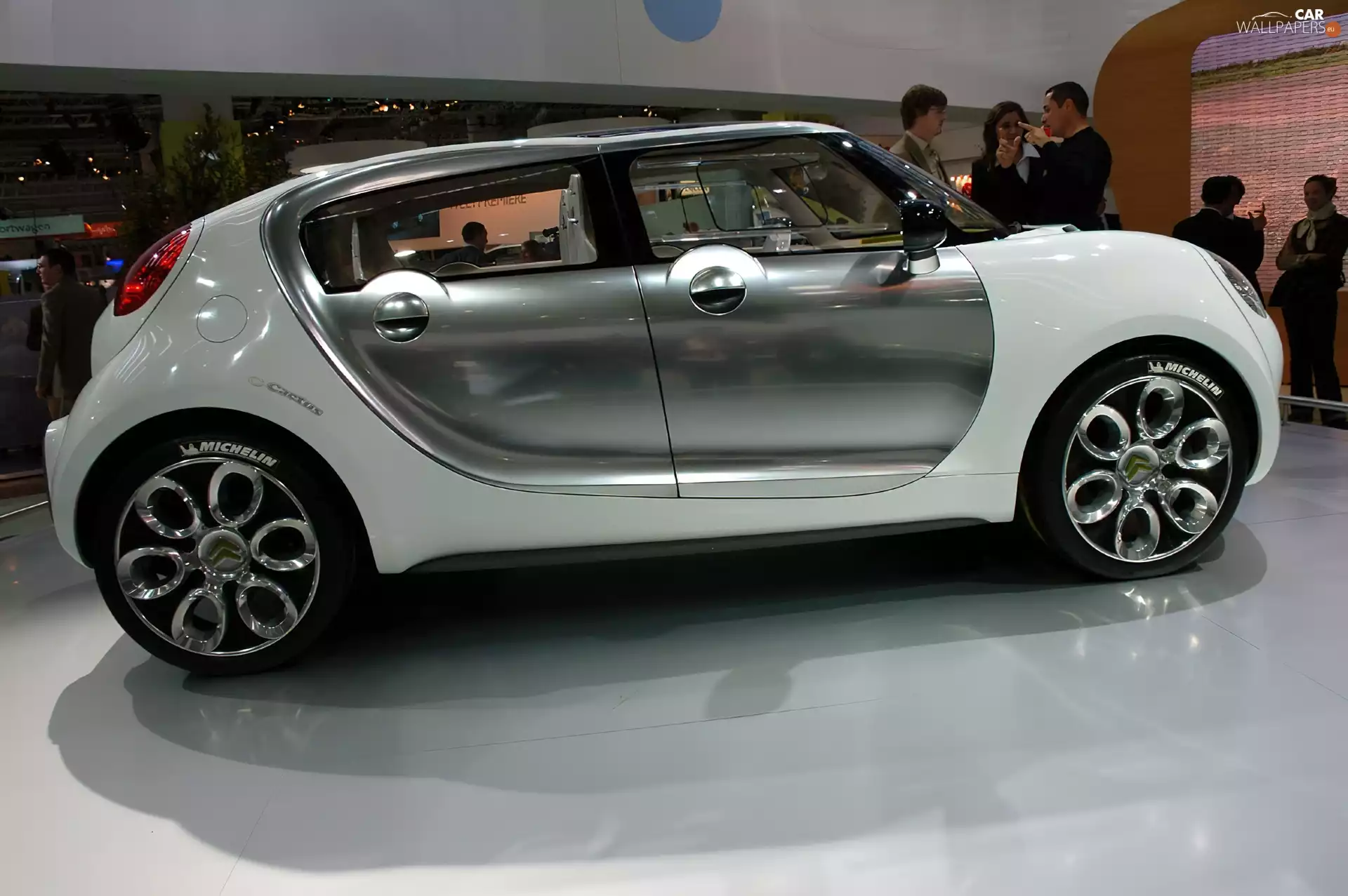 Citroen C-Cactus, exhibition