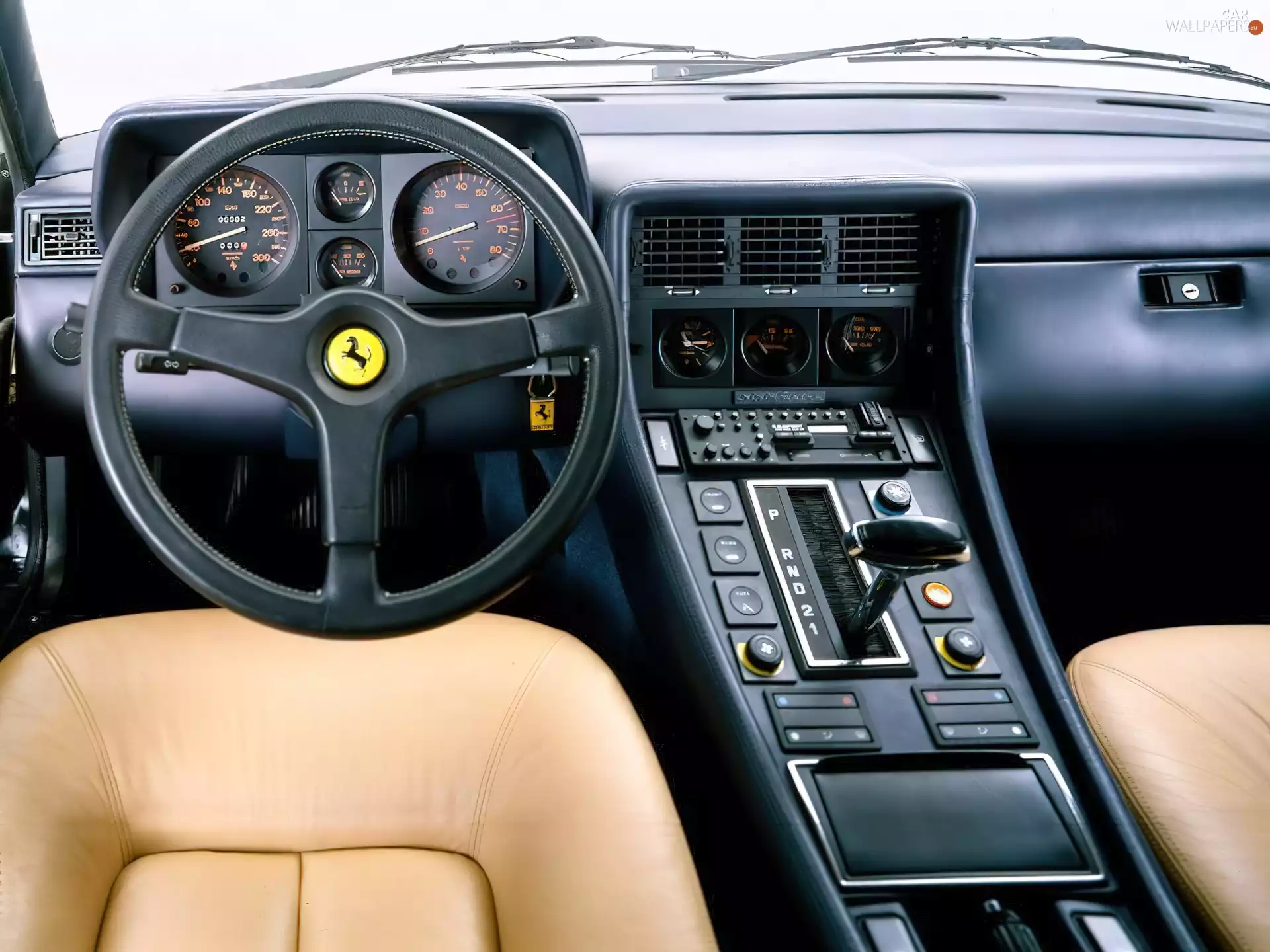 Ferrari 412, interior