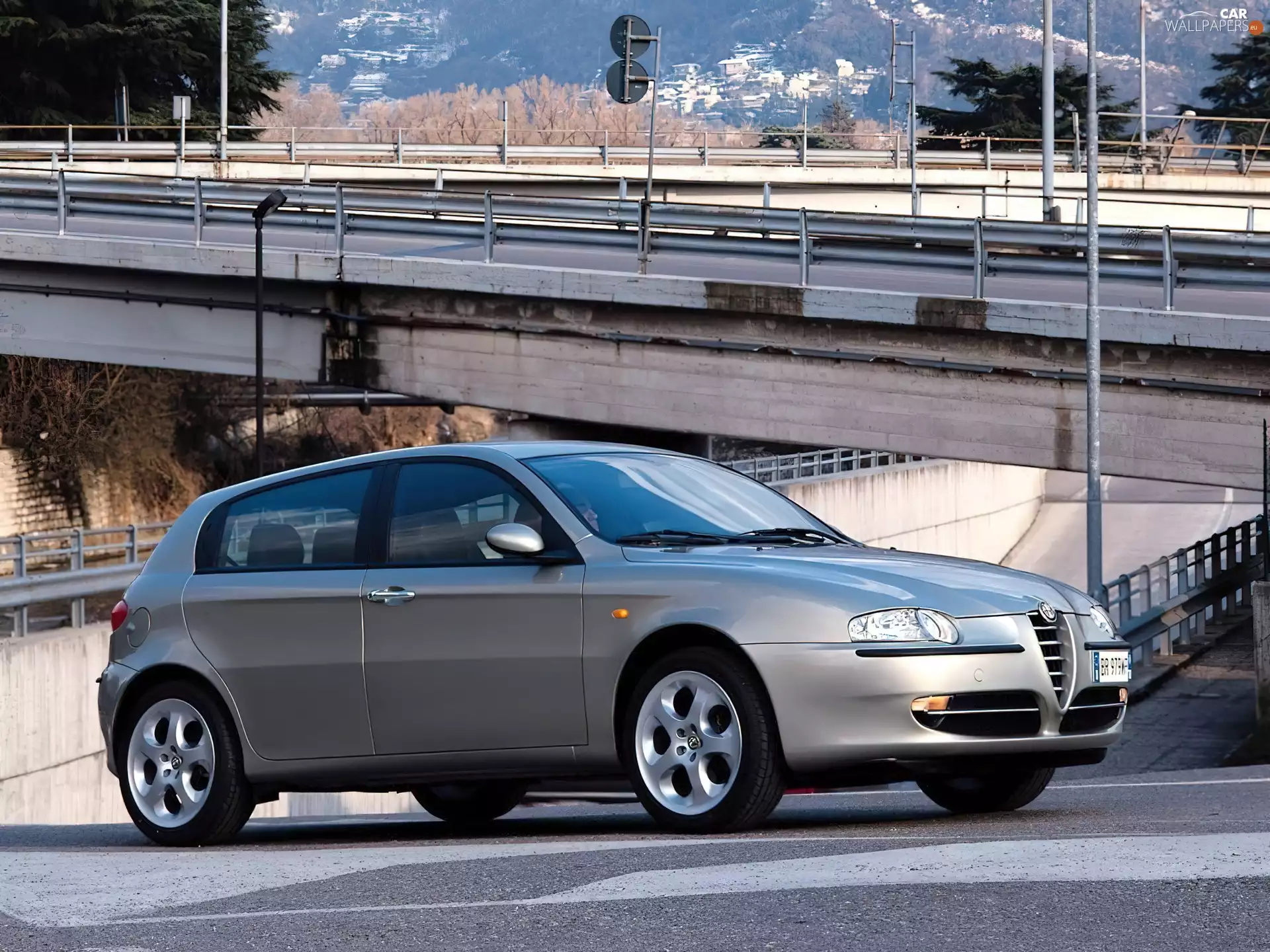 Alfa Romeo 147, flyover