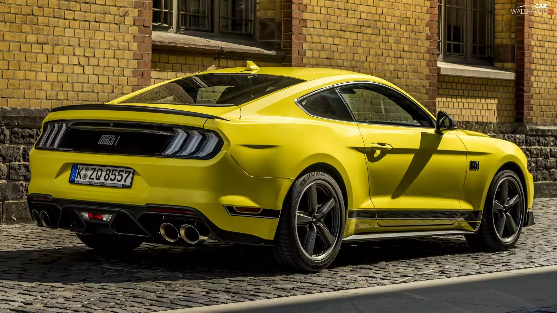 Yellow, Ford Mustang Mach 1