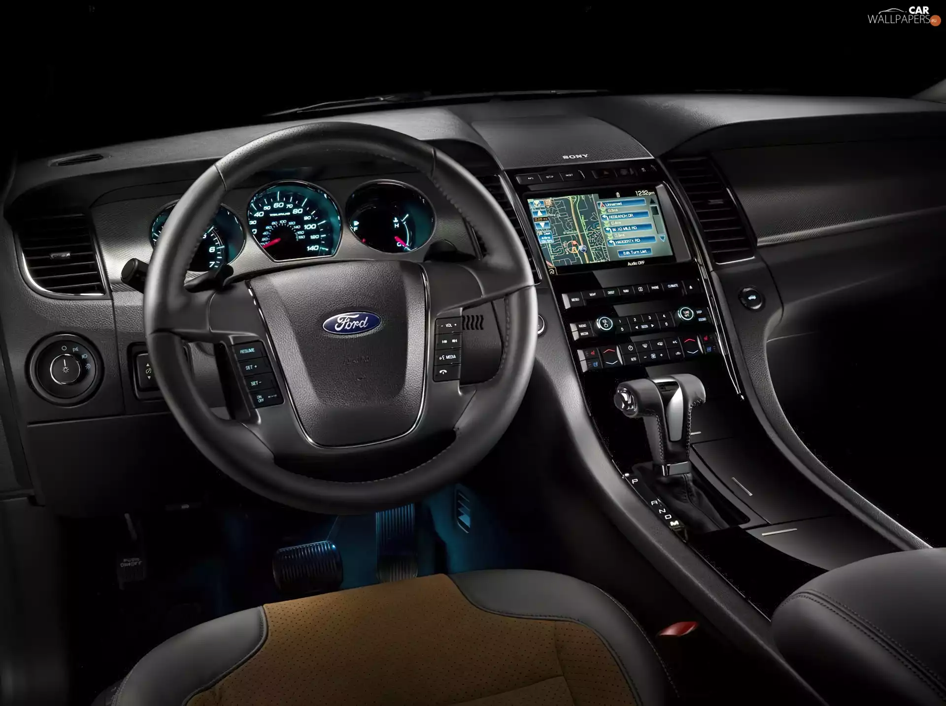 Ford Taurus, Navigation