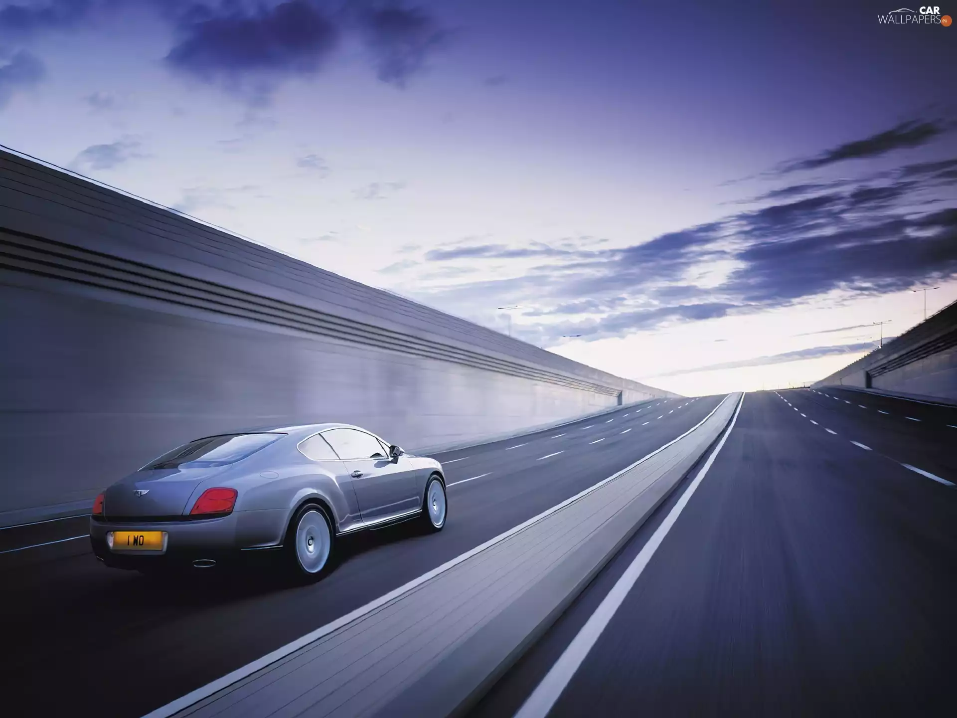 Bentley Continental GT, freeway